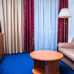 ЛЮКС С ДВУМЯ ОДНОСПАЛЬНЫМИ КРОВАТЯМИ