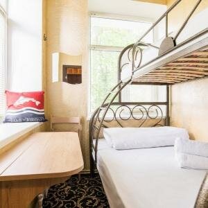 Стандартный двухместный с 2 отдельными кроватями (двухъярусная кровать, удобства на этаже)