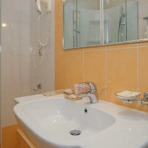 Стандарт улучшенный двухместный 2 кровати