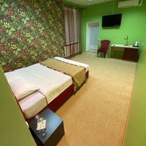 Стандартный с балконом