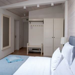 Стандарт двухместный первой категории double (mountain-land view) № 21,31,232