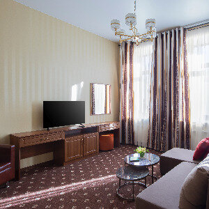 Двухкомнатный номер с ванной и балконом