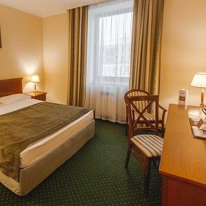 Номер Стандарт с одной двуспальной кроватью