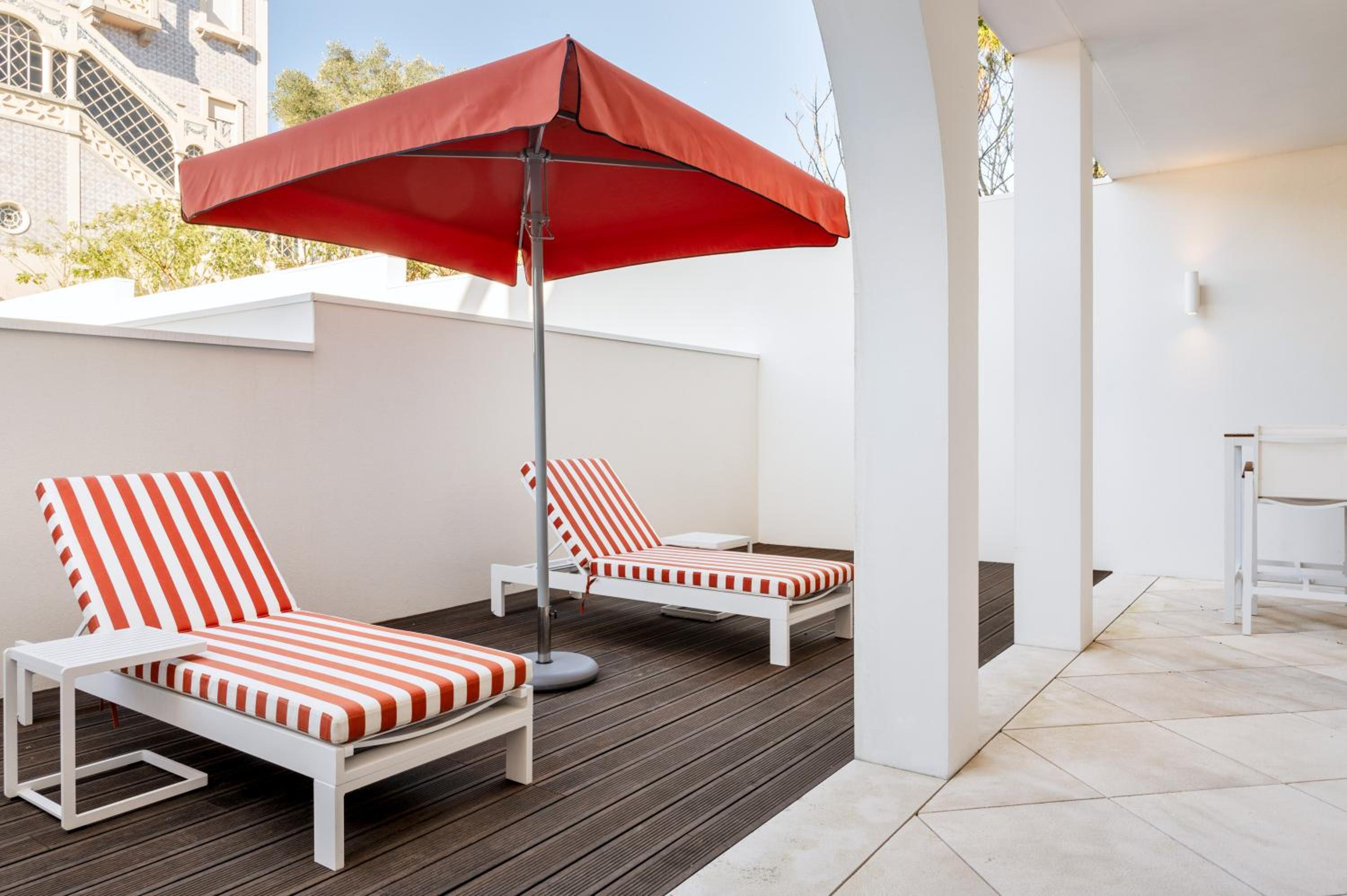 Premium Apartment with  Private Terrace