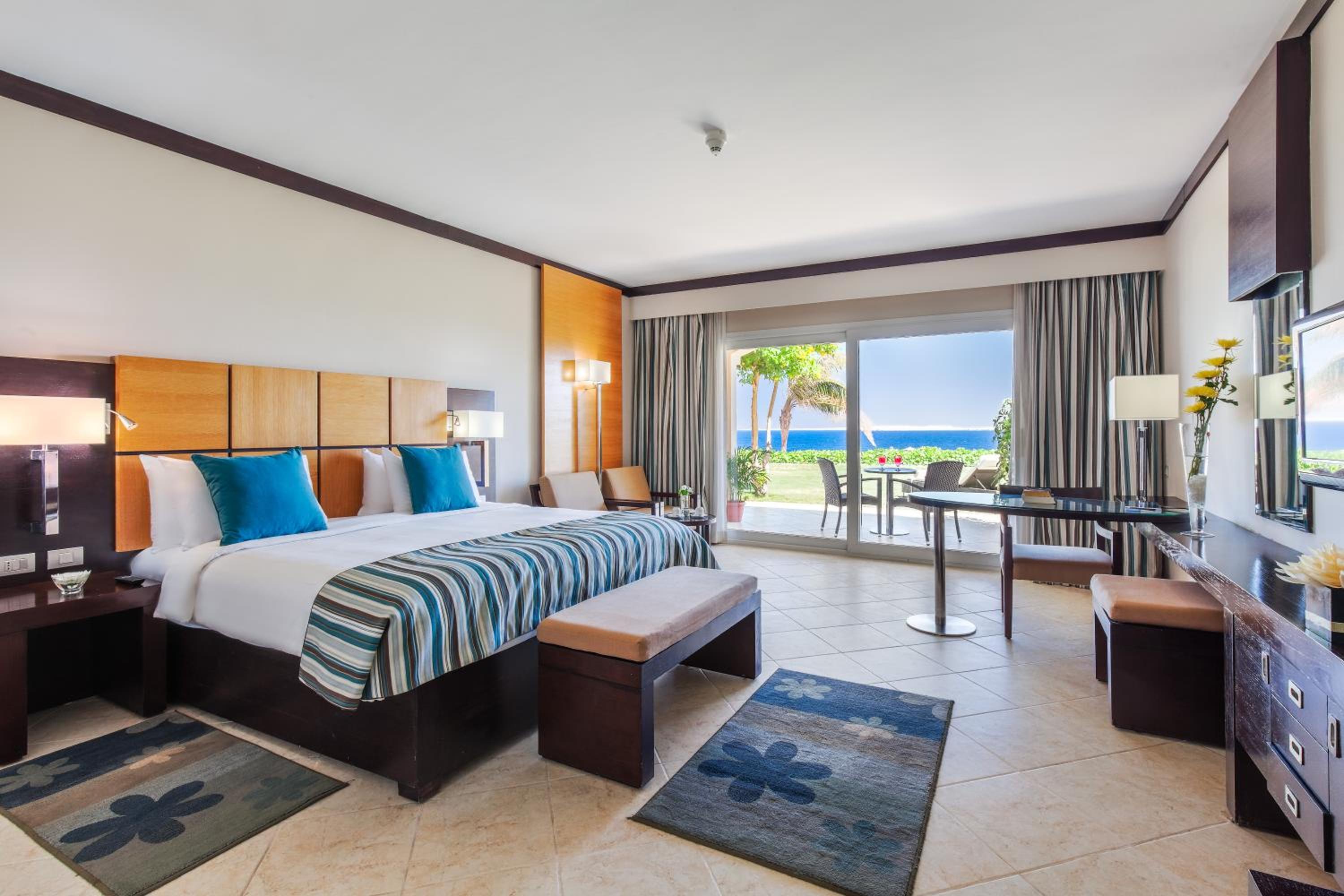 Deluxe Sea View Room