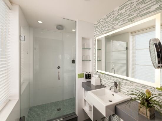 2 Double Bed Room with City View