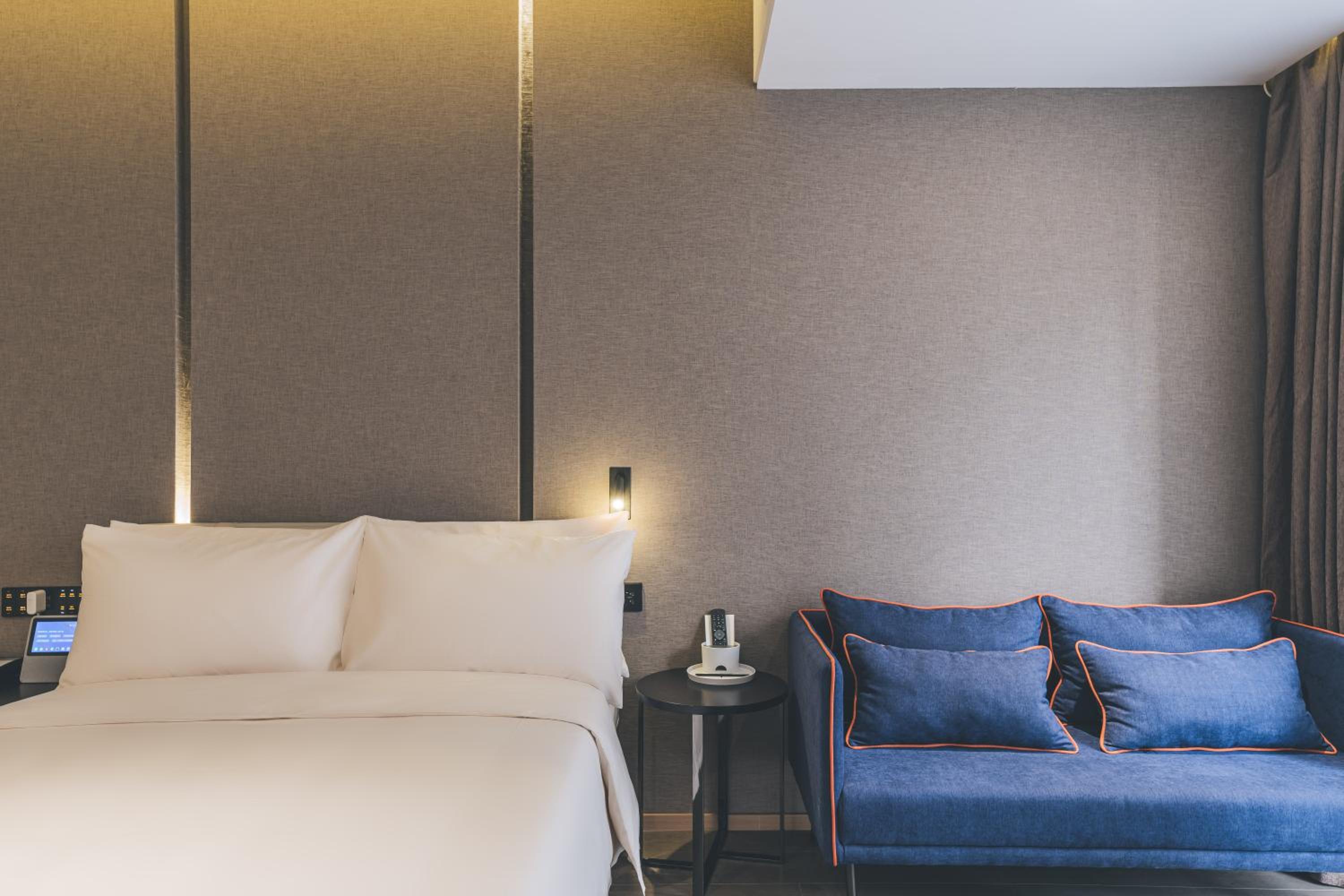 Executive King Room （Free Mini Bar+ Free Night Snacks)