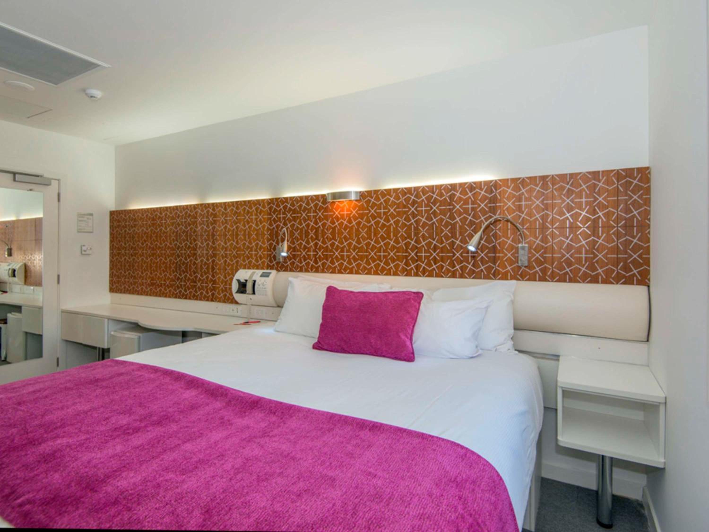 Inner Urban King Room