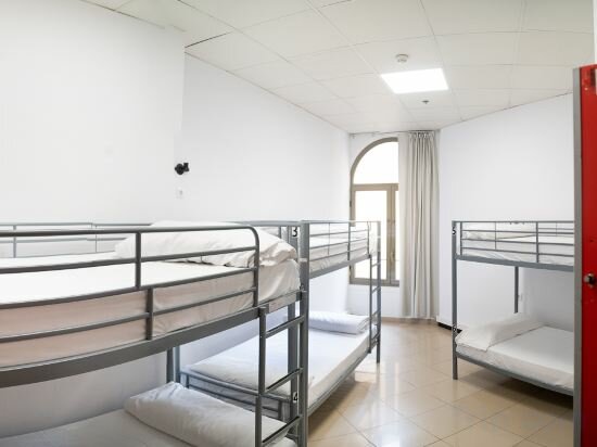 6-Bed Private Room Shared Bathroom