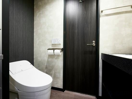 Deluxe Twin Room With Sofa Bed And Extra Bed