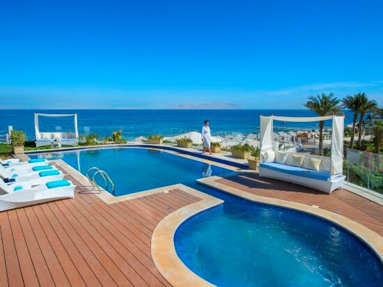 Royal Villa - Posh Club