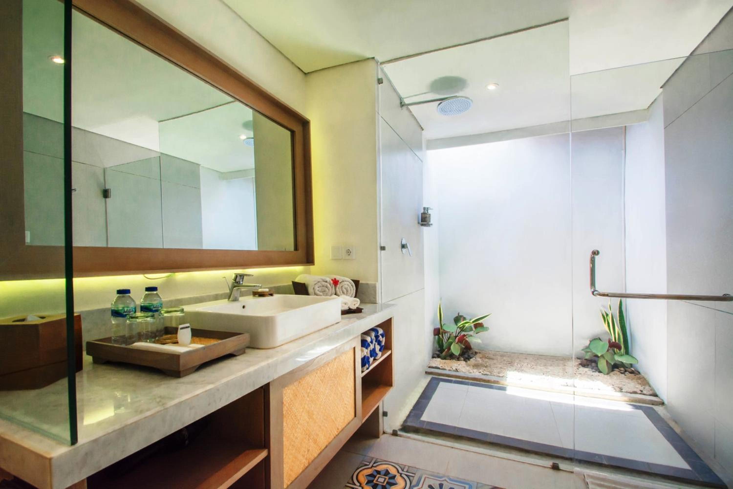 Premiere Twin Garden View With Free Lunch Or Dinner