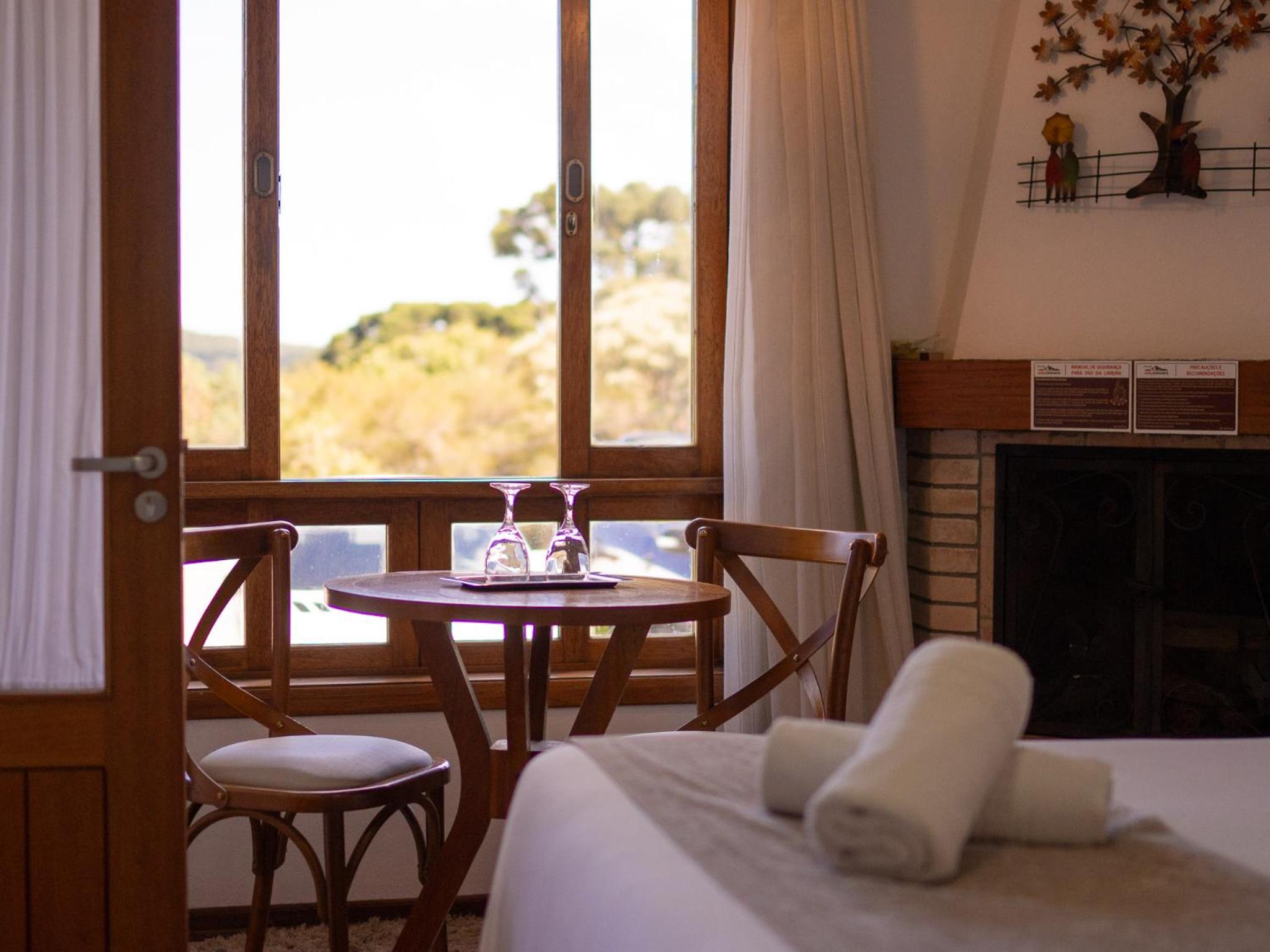 Exclusive Suite with Jacuzzi and View.