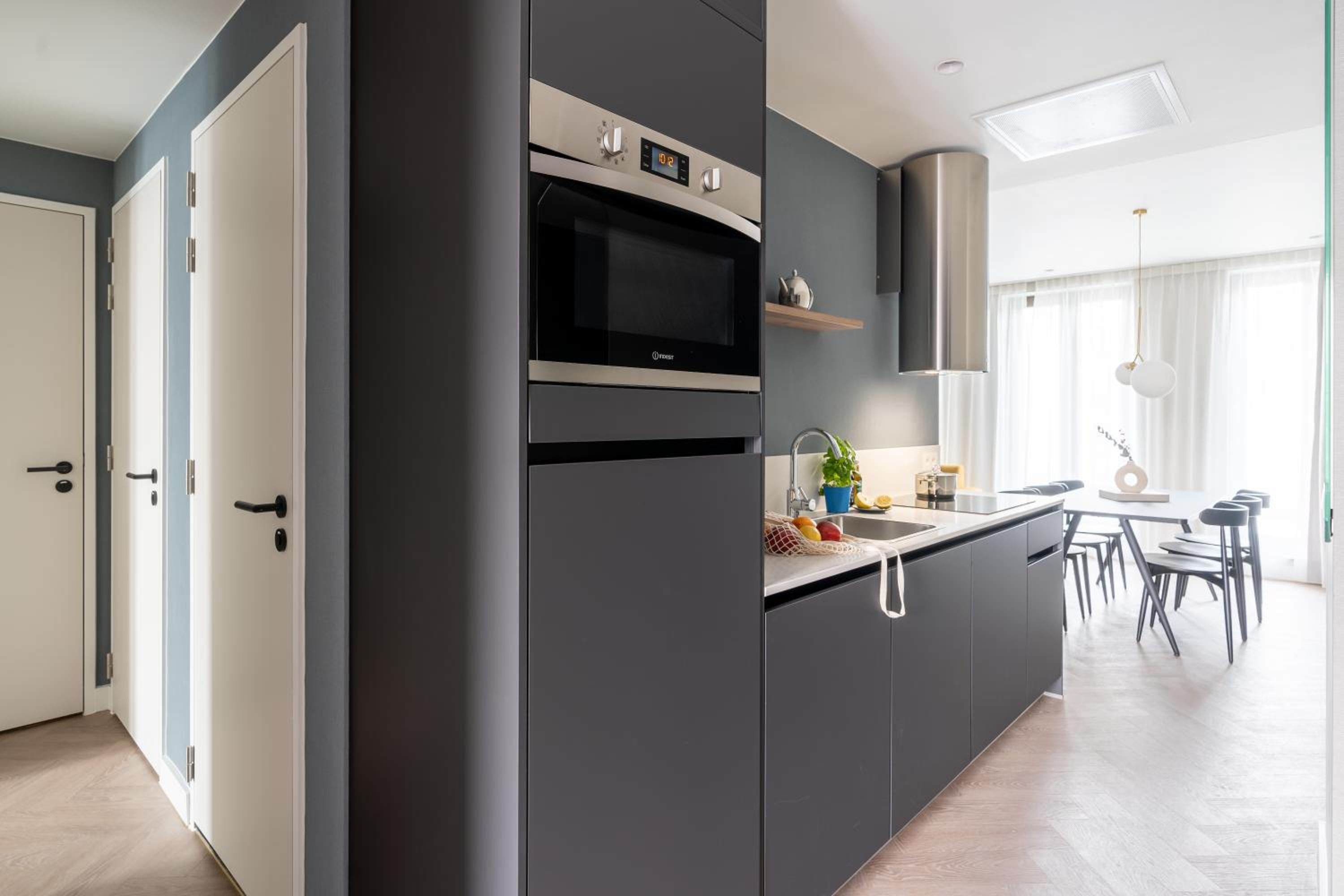 Large 2 Bedroom Apartment with Terrace and Sofa Bed