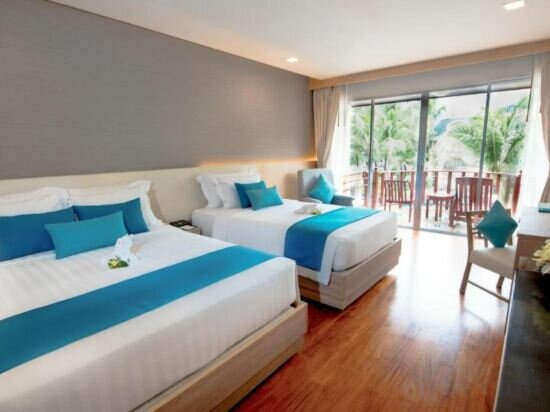 Deluxe Room with Pool View