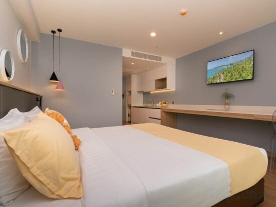 Superior Room With Pool Access