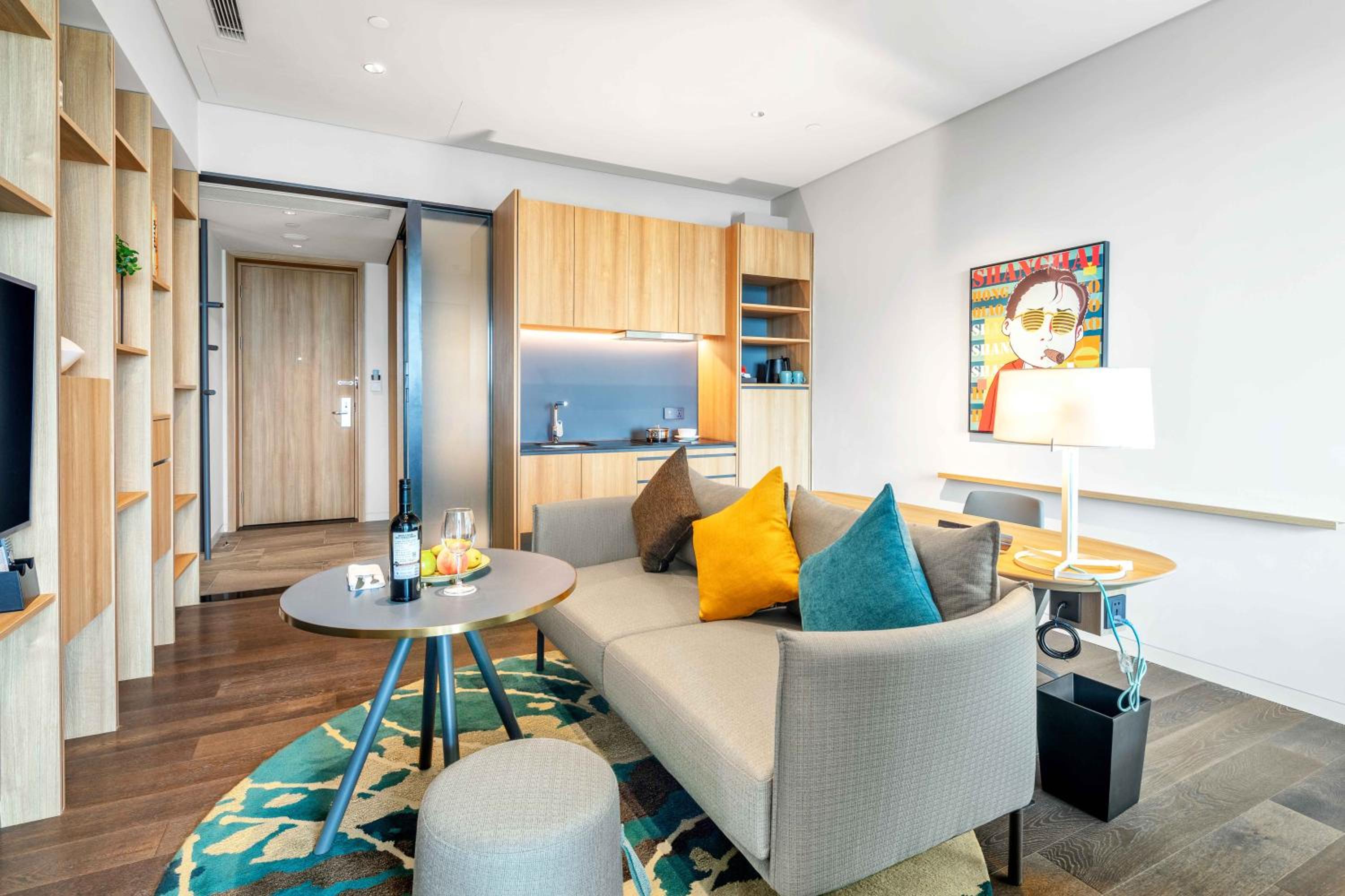 Habitat Deluxe Suite