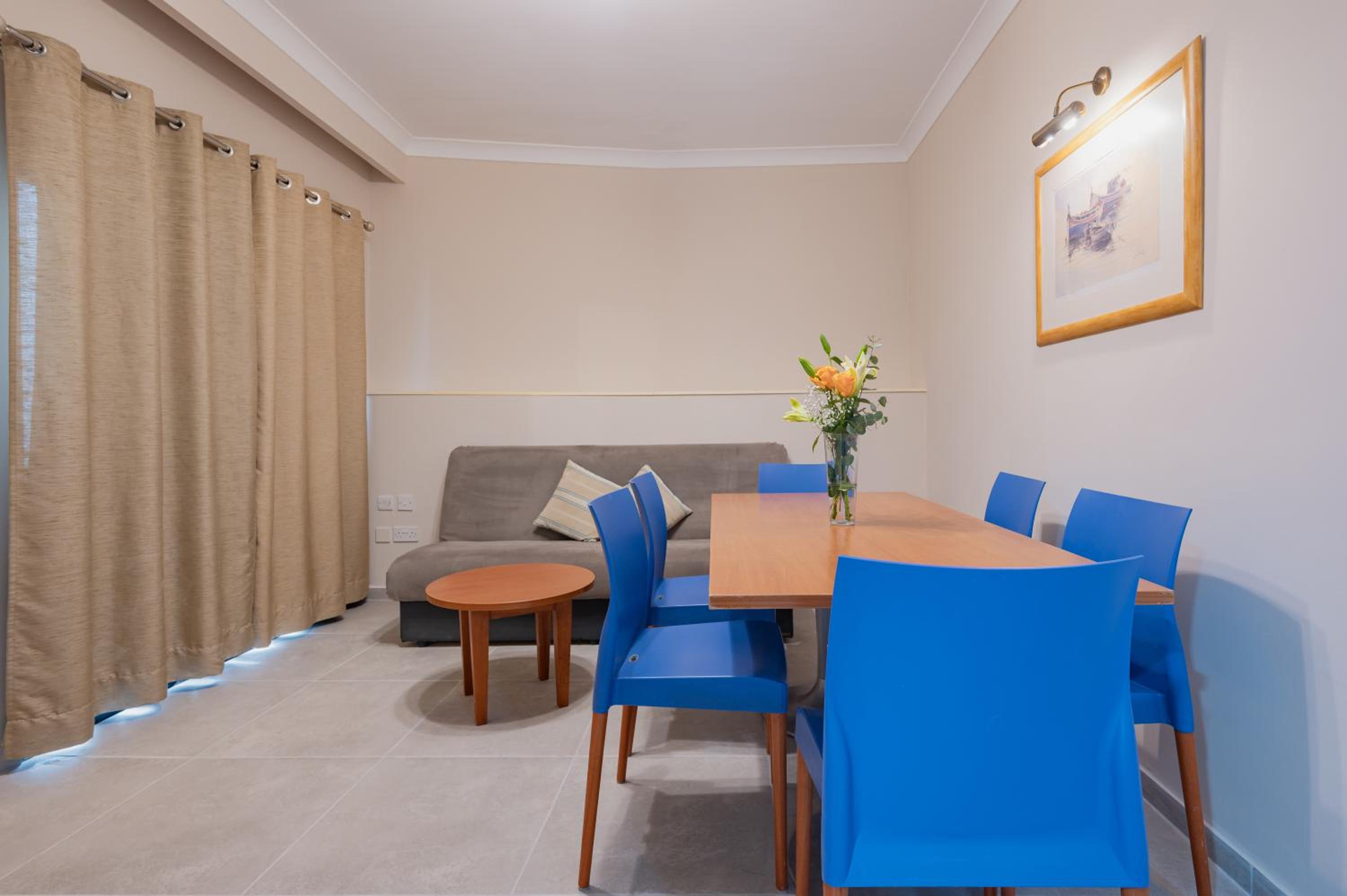 Apartment with Inland View