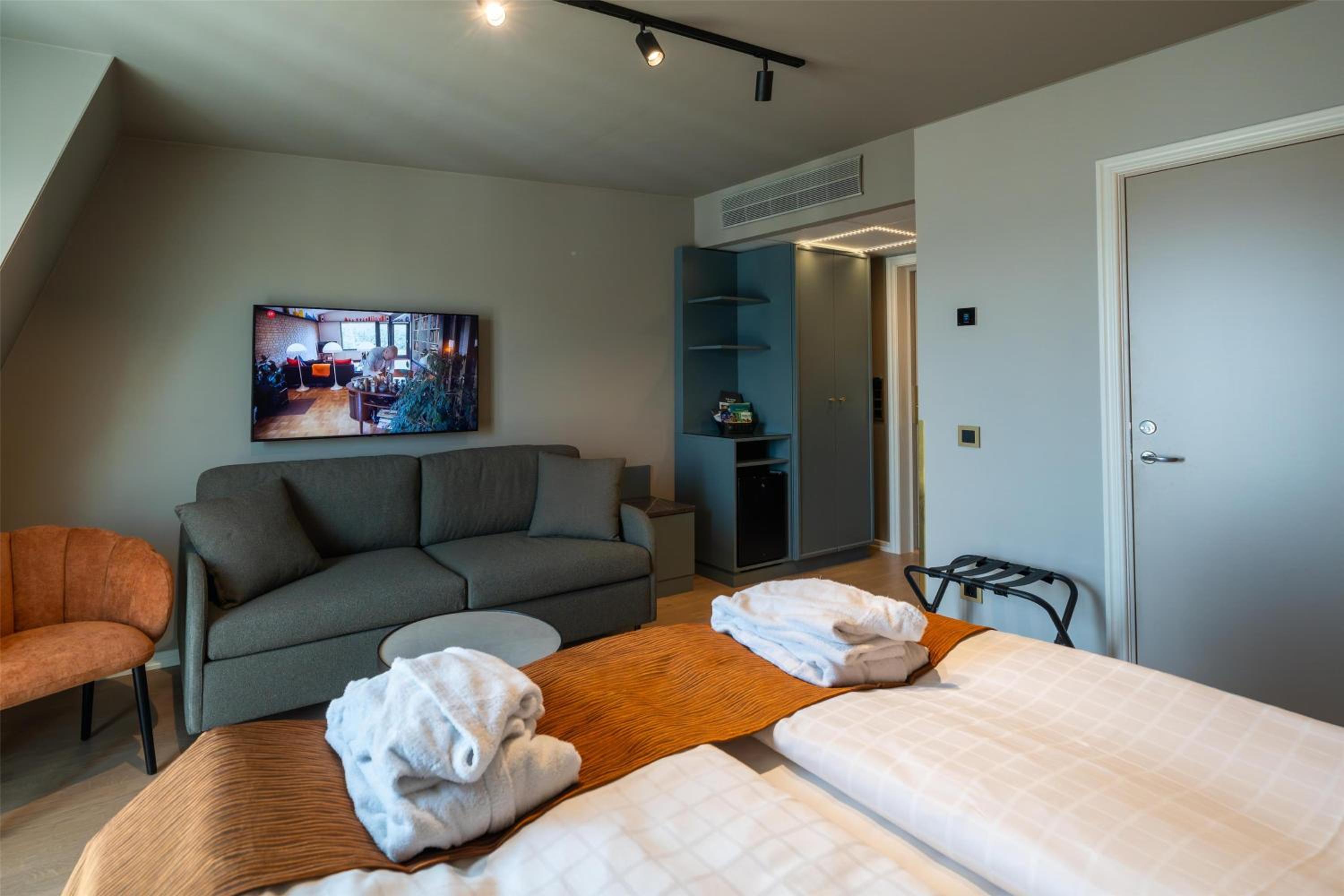 Superior Family Room