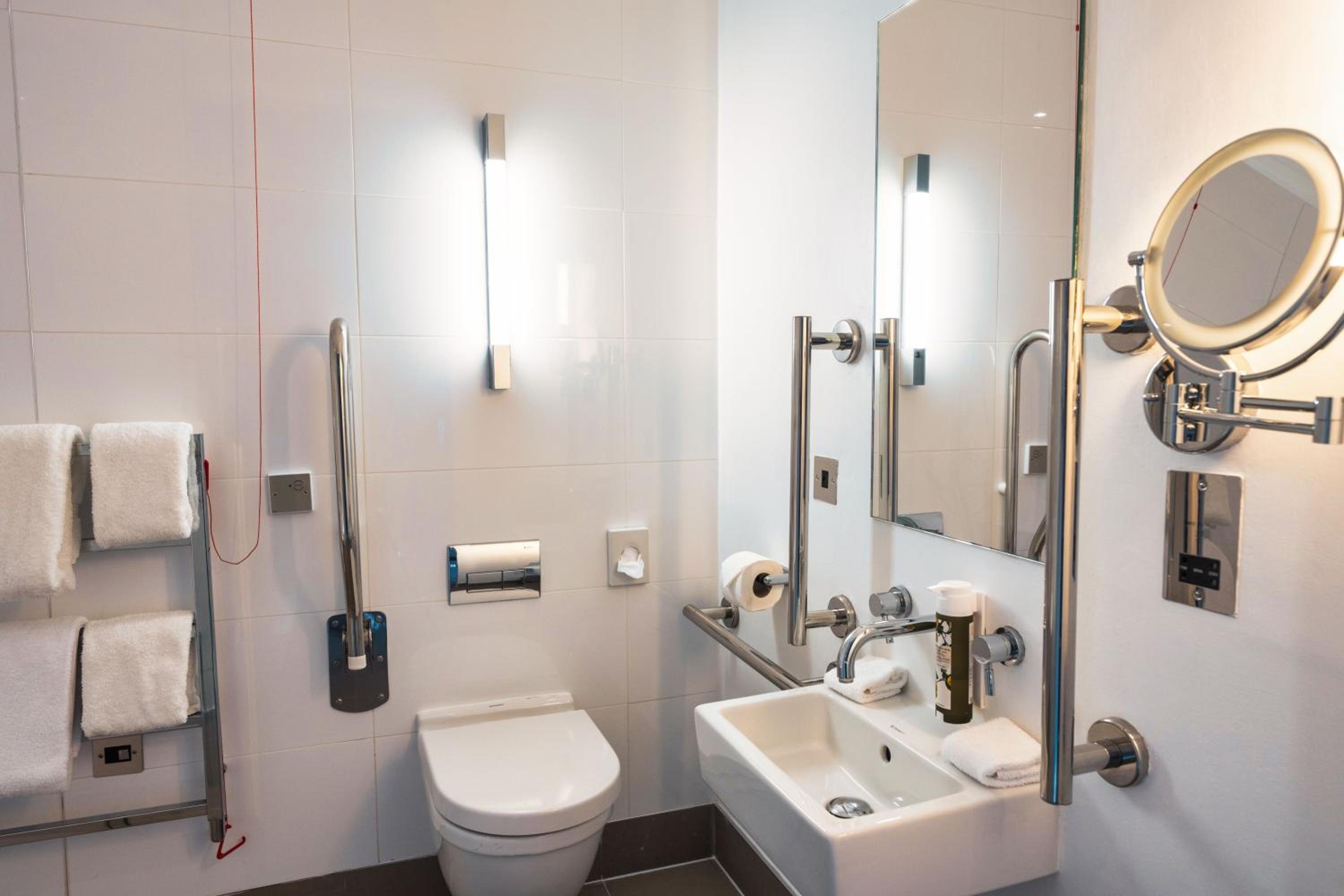 Accessible Studio, 1 King Bed, Sofa Bed, Kitchenette