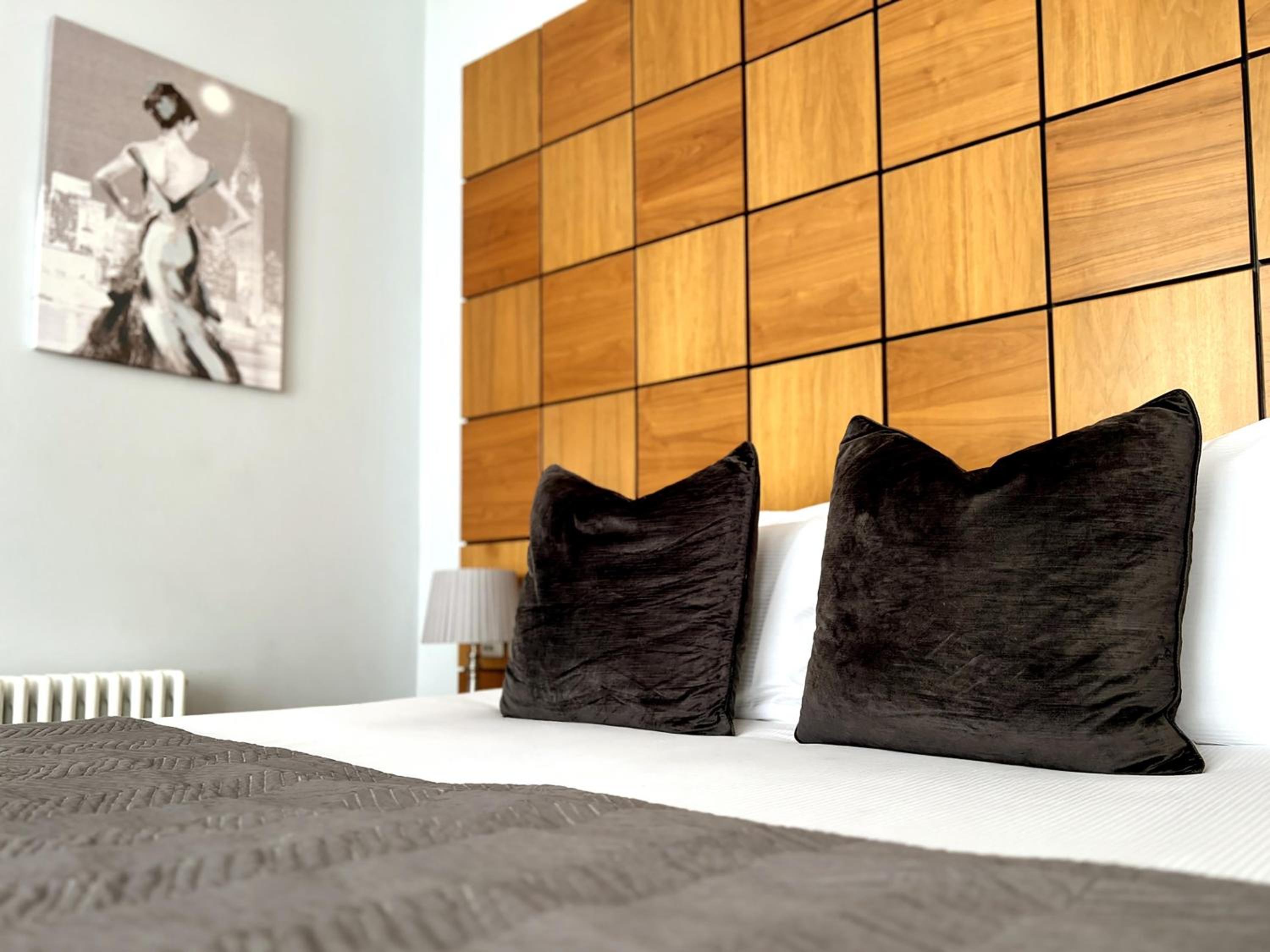 Junior King Suite 