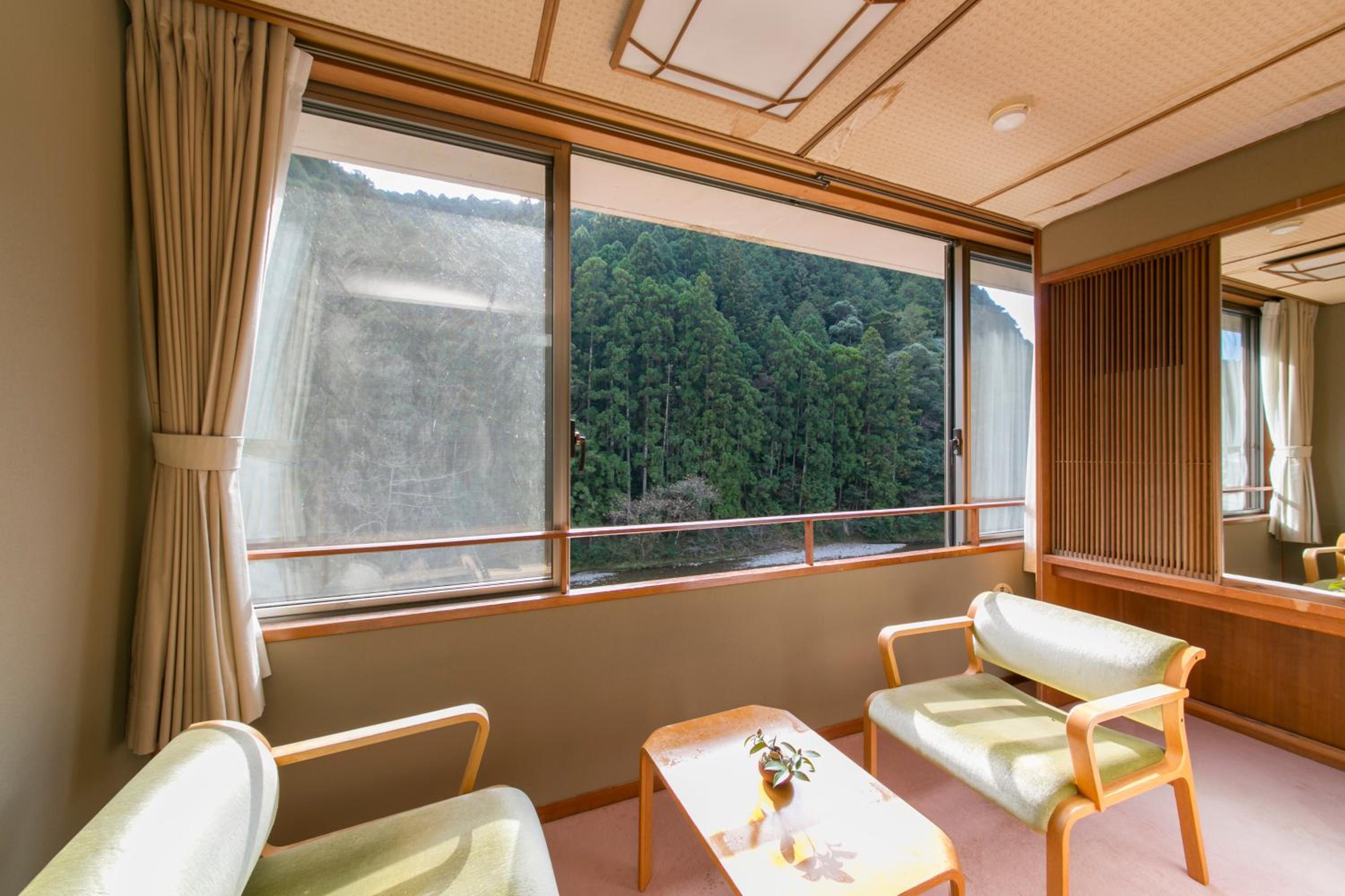 Japanese-Style Room with River View - Non Smoking