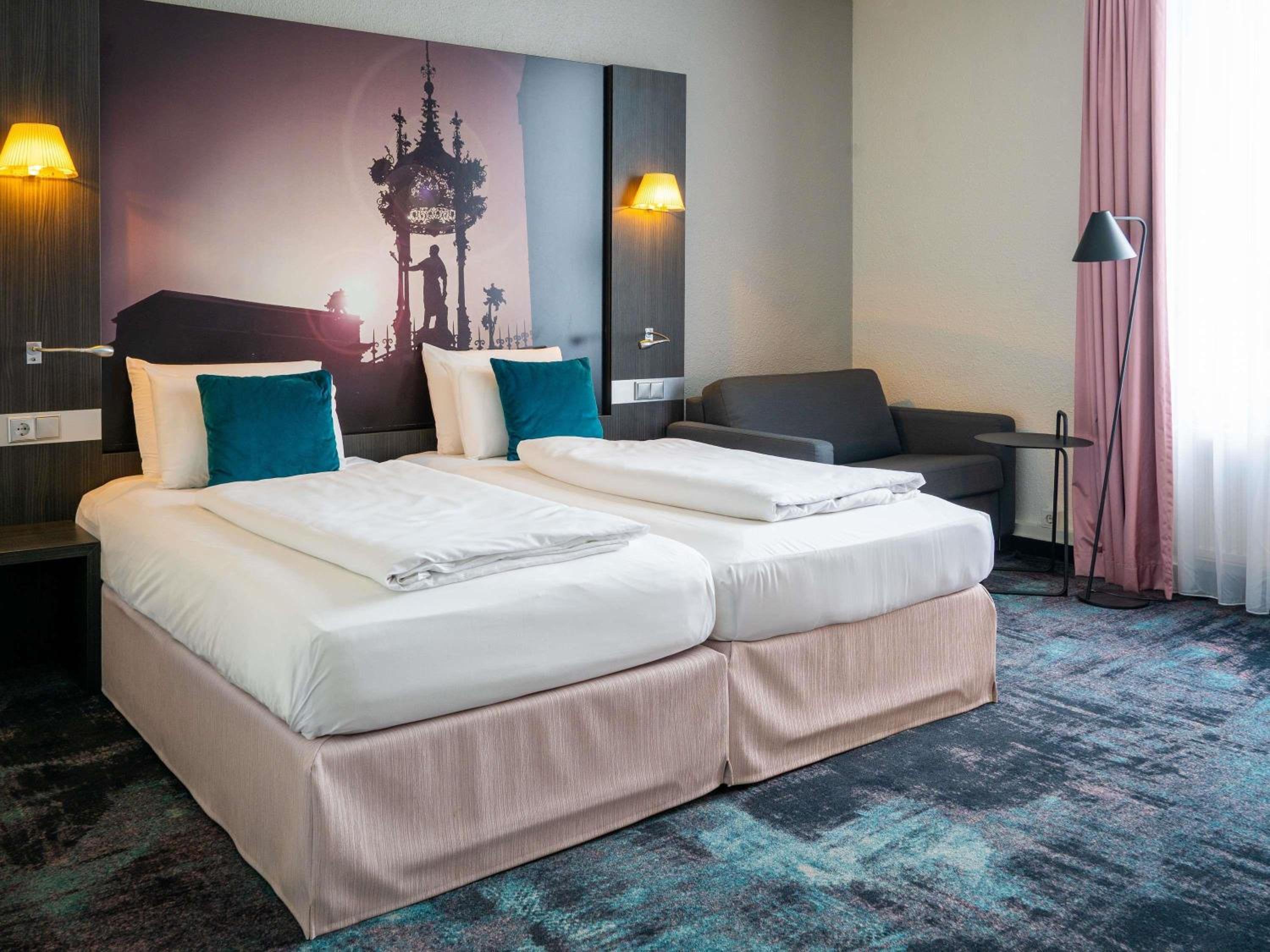 Privilege Room for 3 People