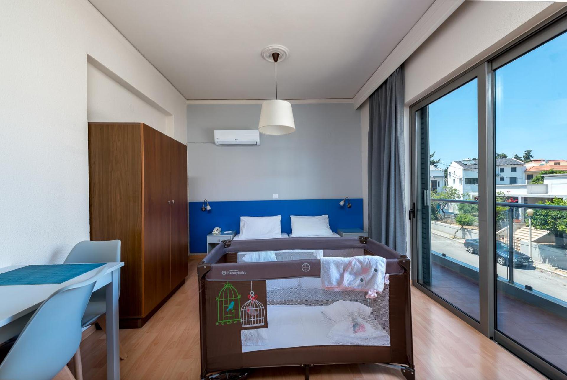 One-Bedroom Apartment (1-3 Adults)