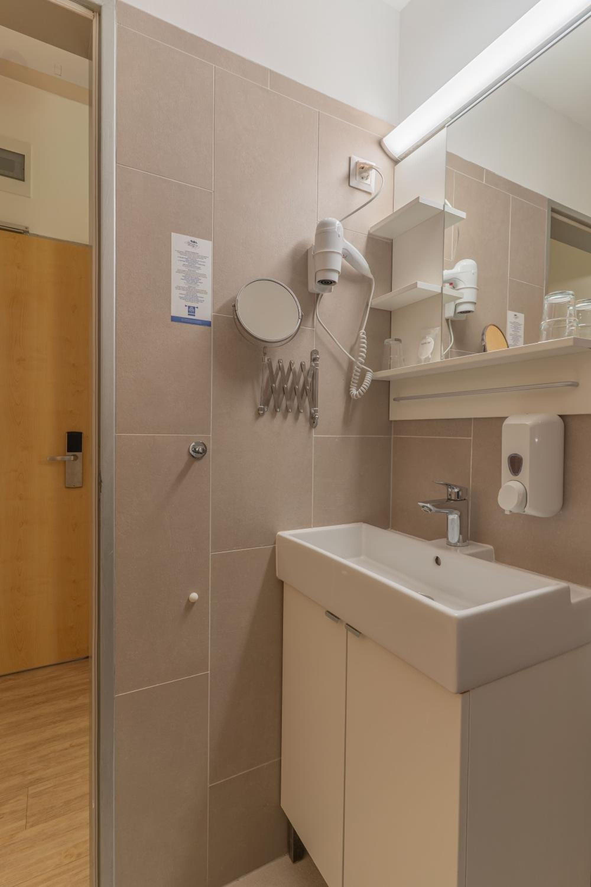 Standard Double or Twin Room with Garden View