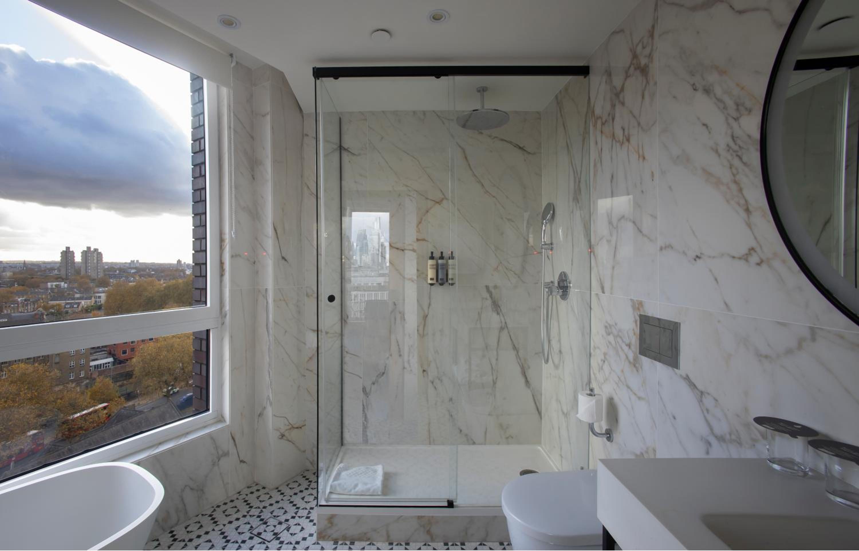 Junior Suite Sky View