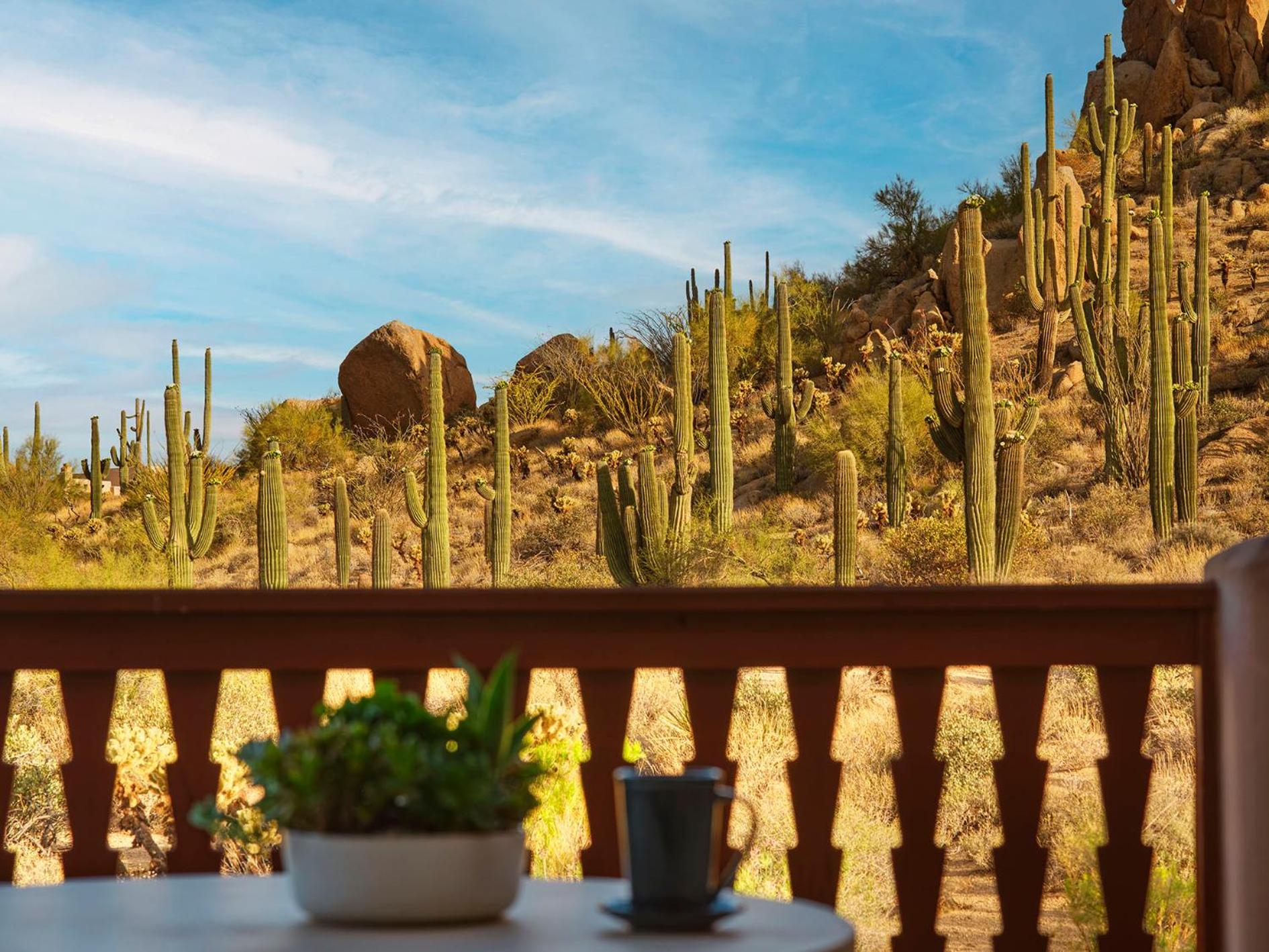 Reata Pass Suite king bed