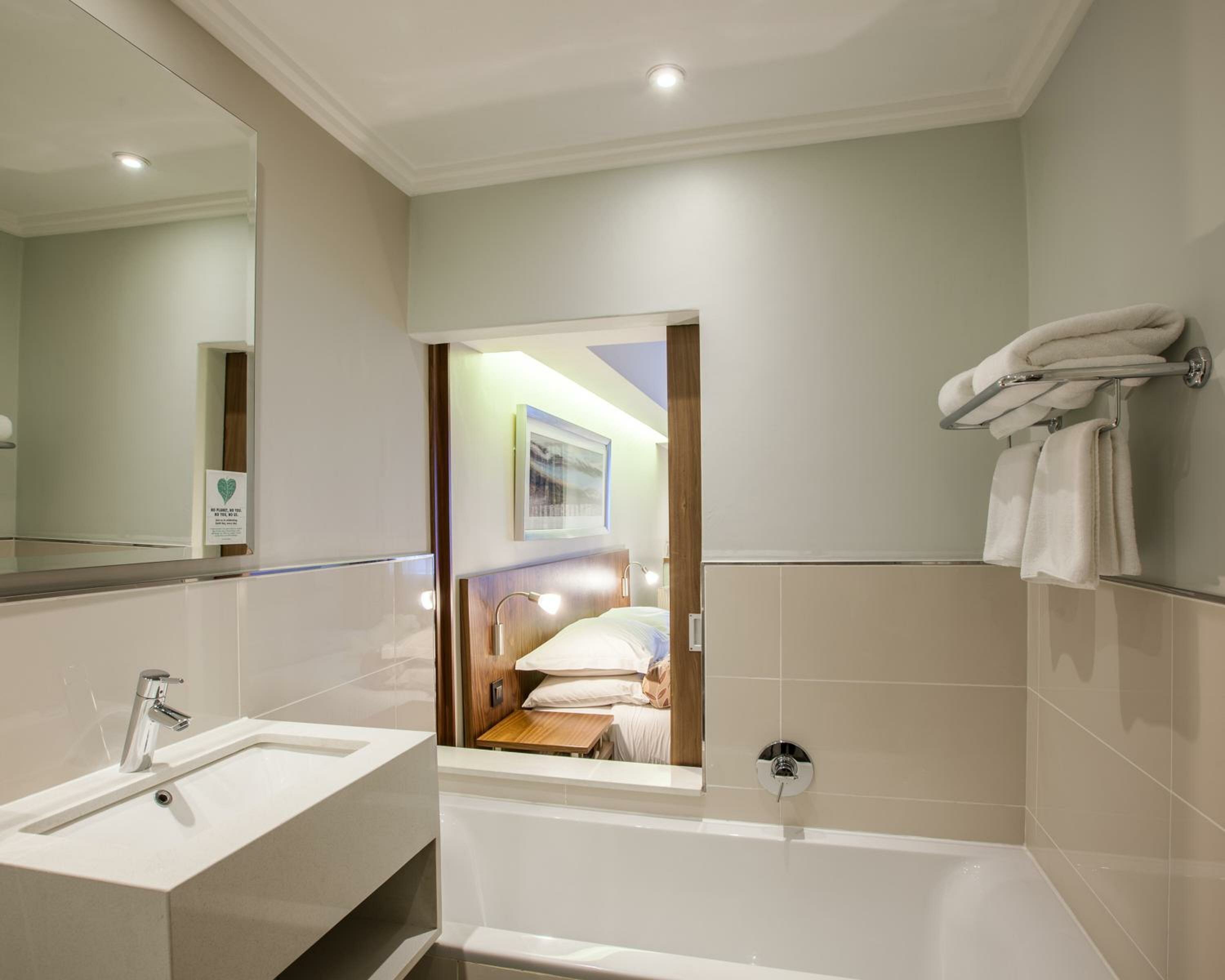 Double Room - Non-Smoking 