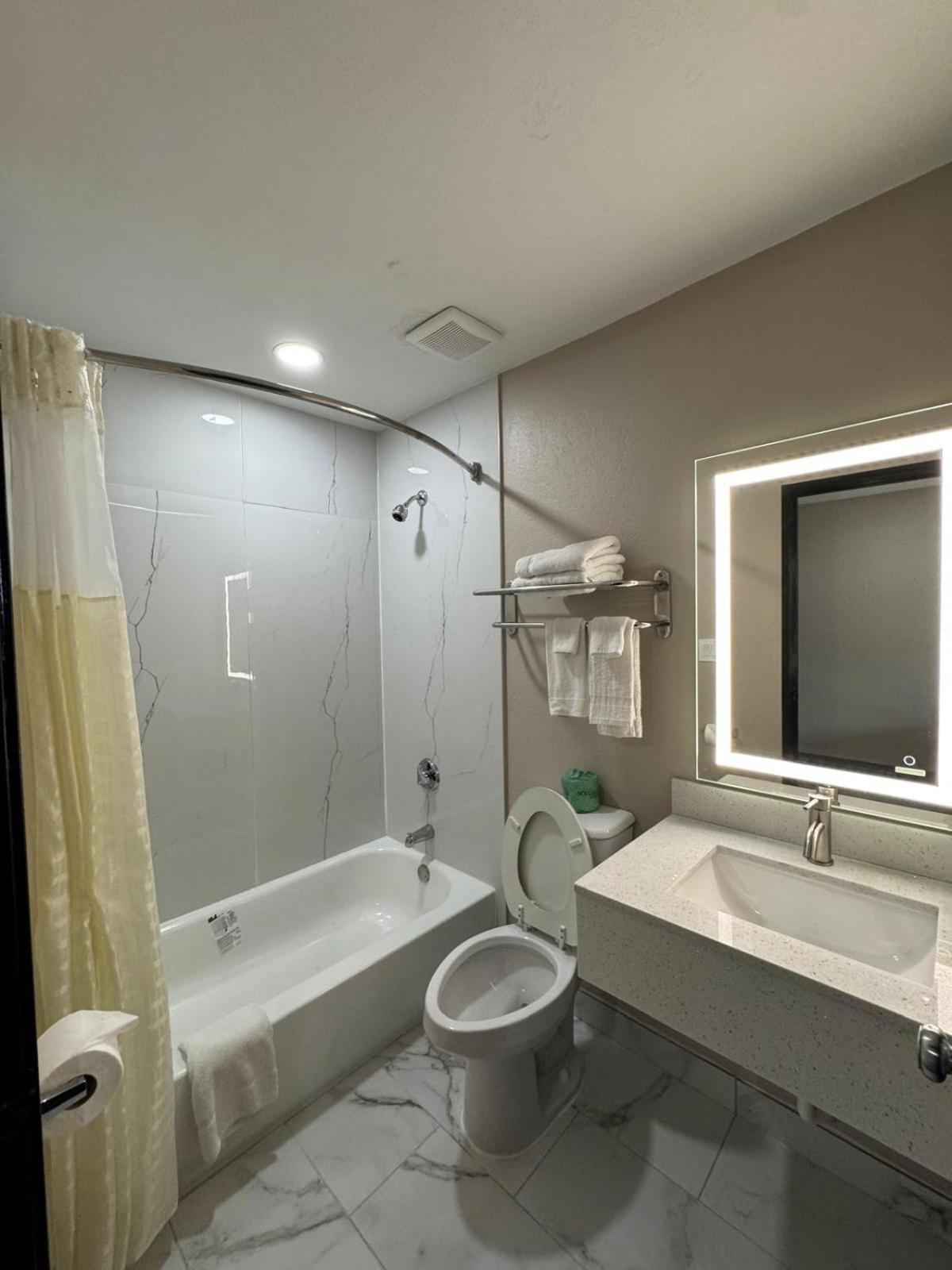 King Room - Non Smoking