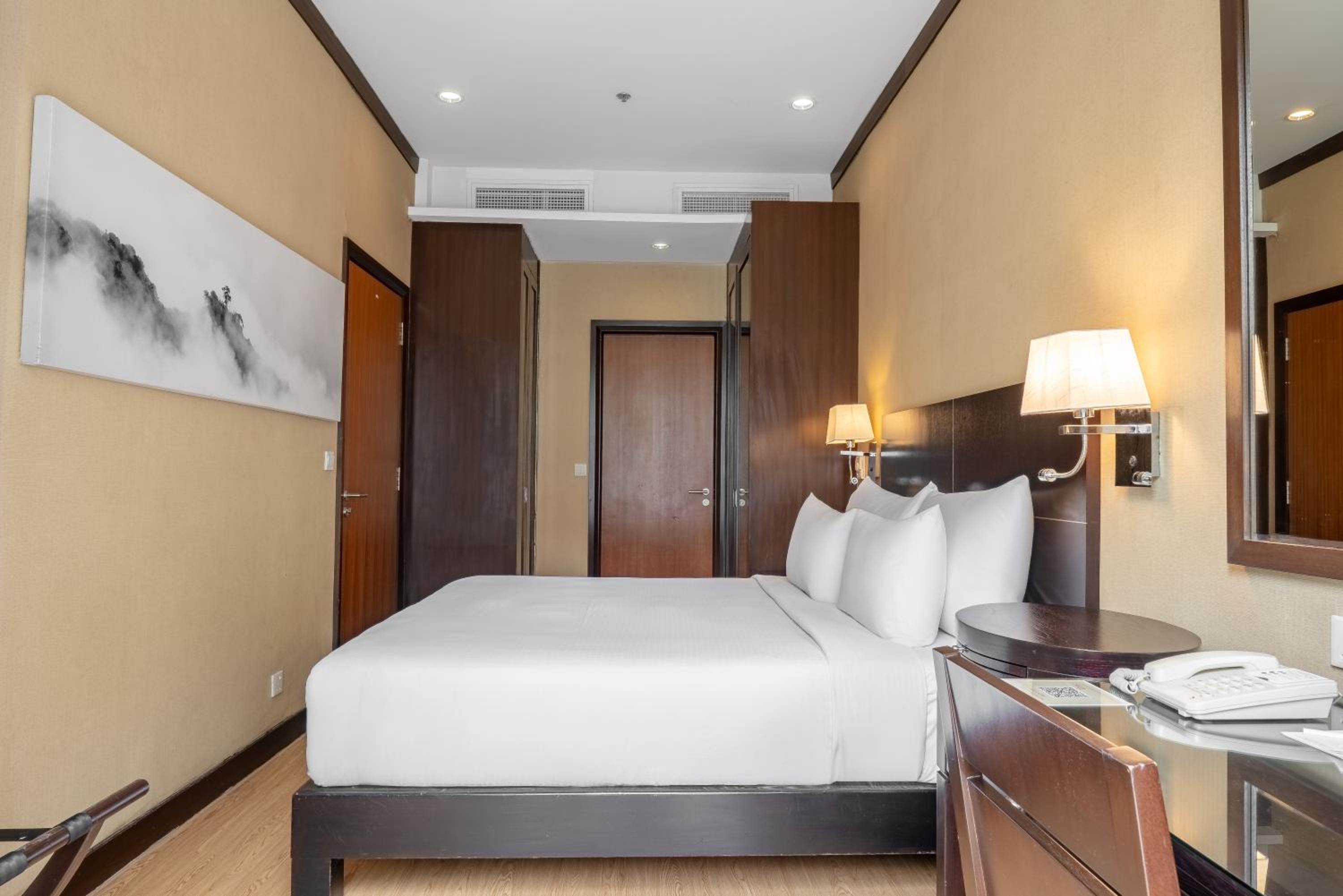 One Bedroom Premier Suite