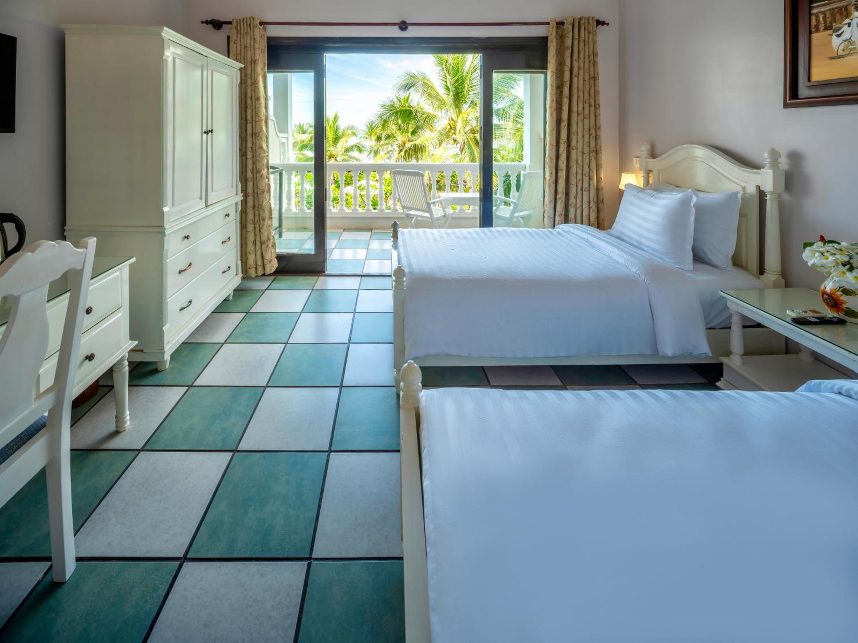 Superior Twin Room with Garden View