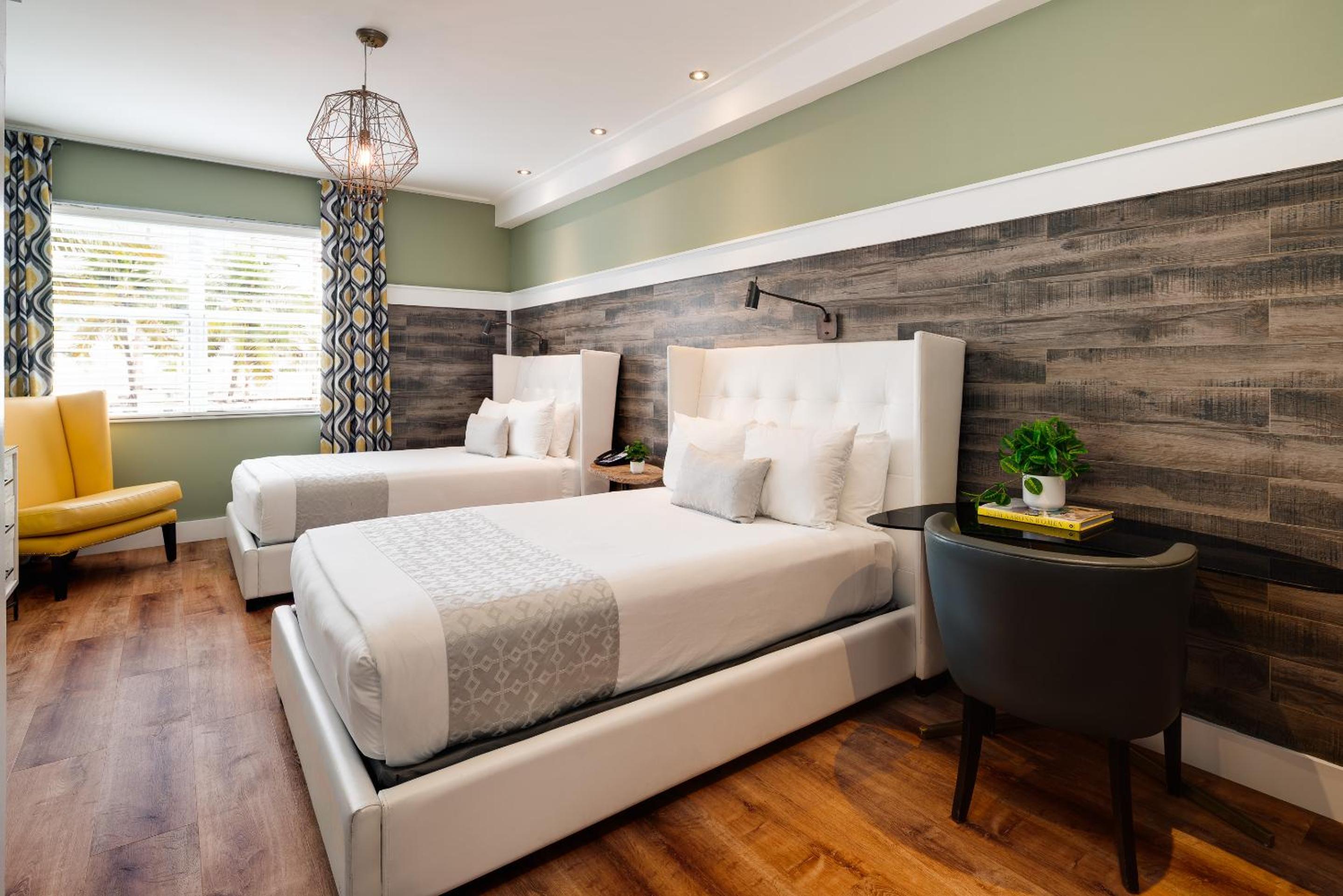 Double Bedroom City View