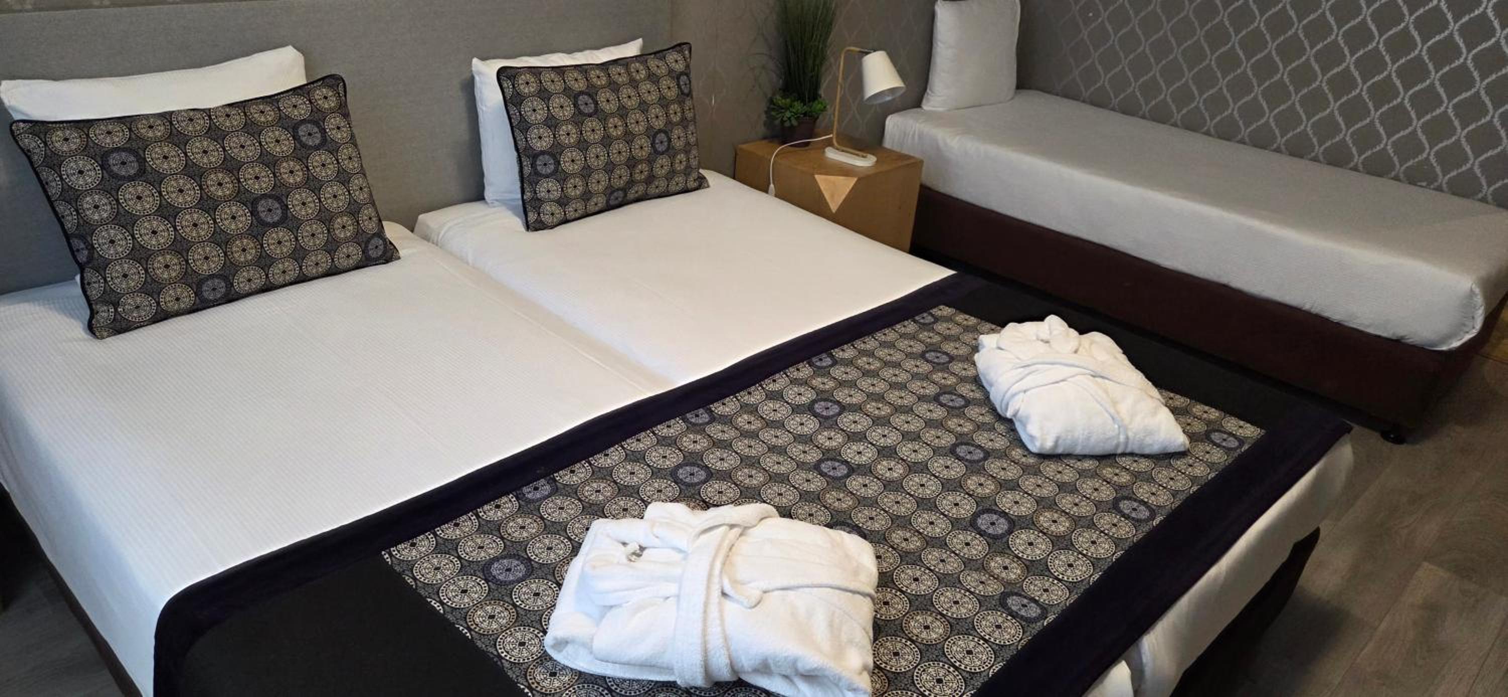 Executive Triple Room