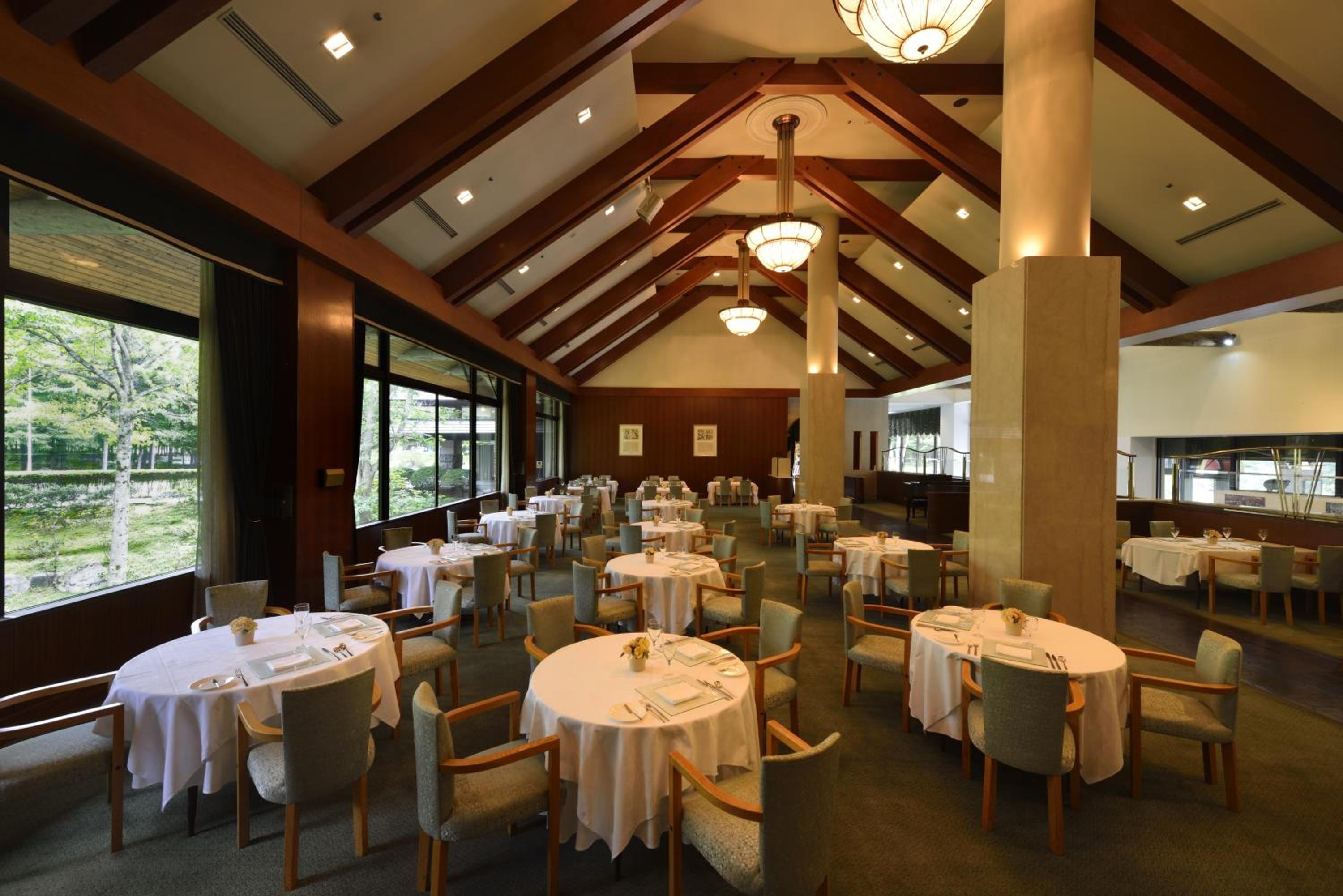 Cottage with River View-French Dinner Included