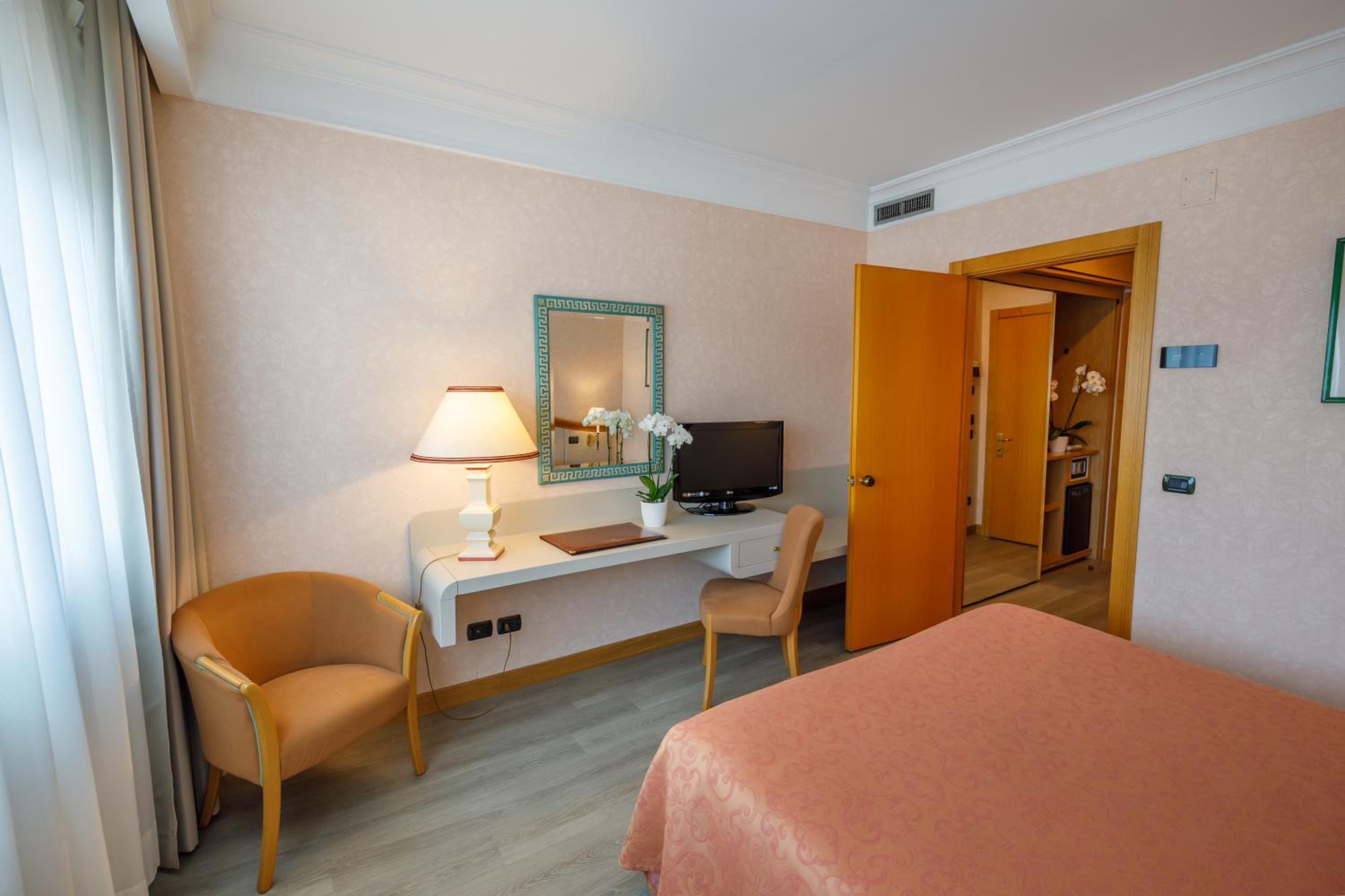 Smart Double or Twin Room