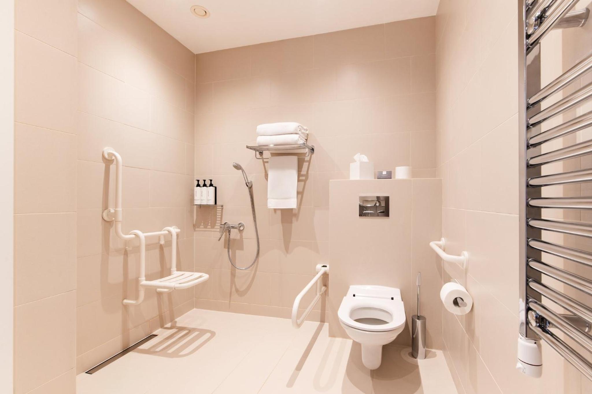 Standard King Room - Accessible