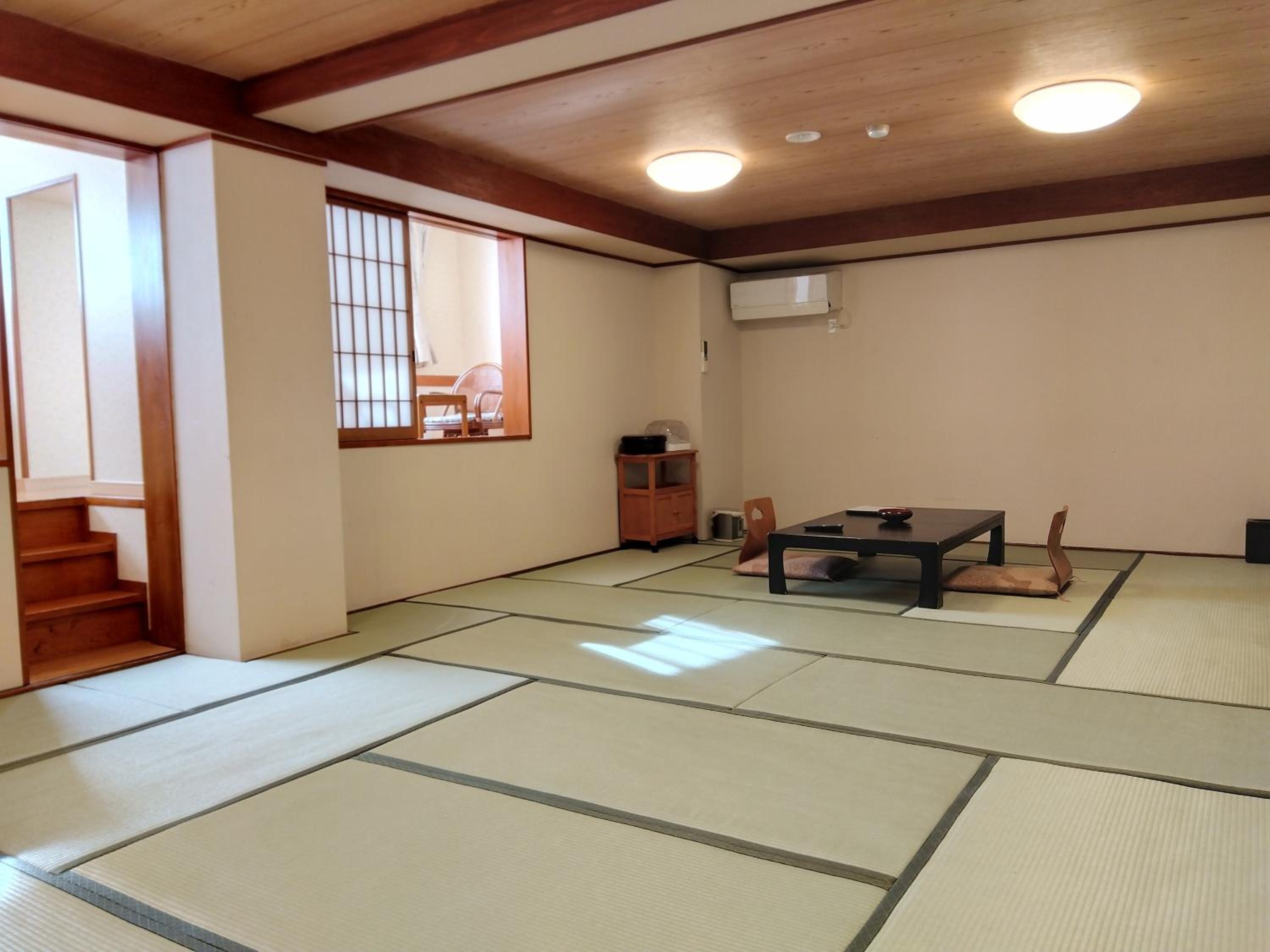 Japanese-Style Large Room with Loft and Mt.Fuji View	