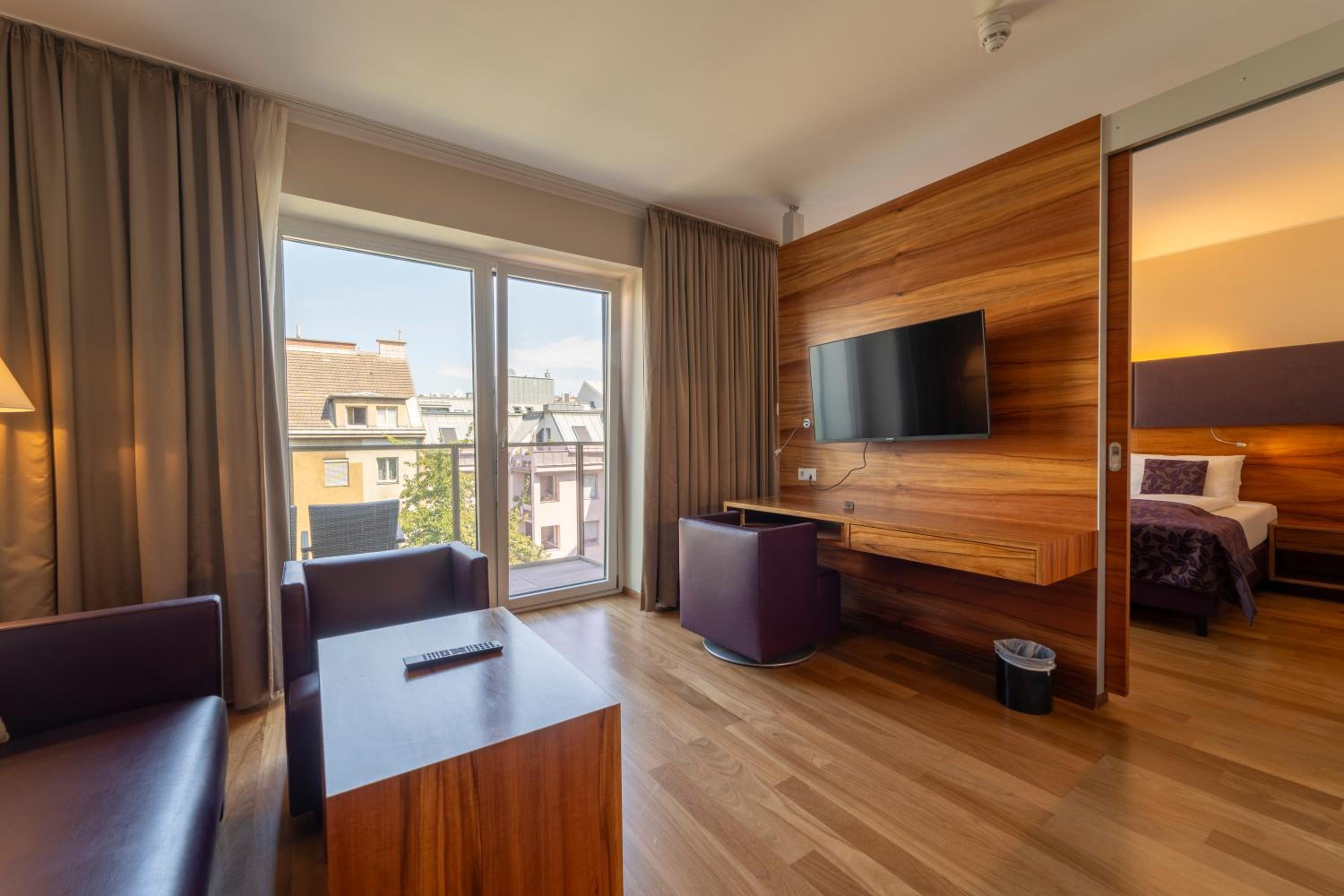 One-Bedroom Apartment with Balcony