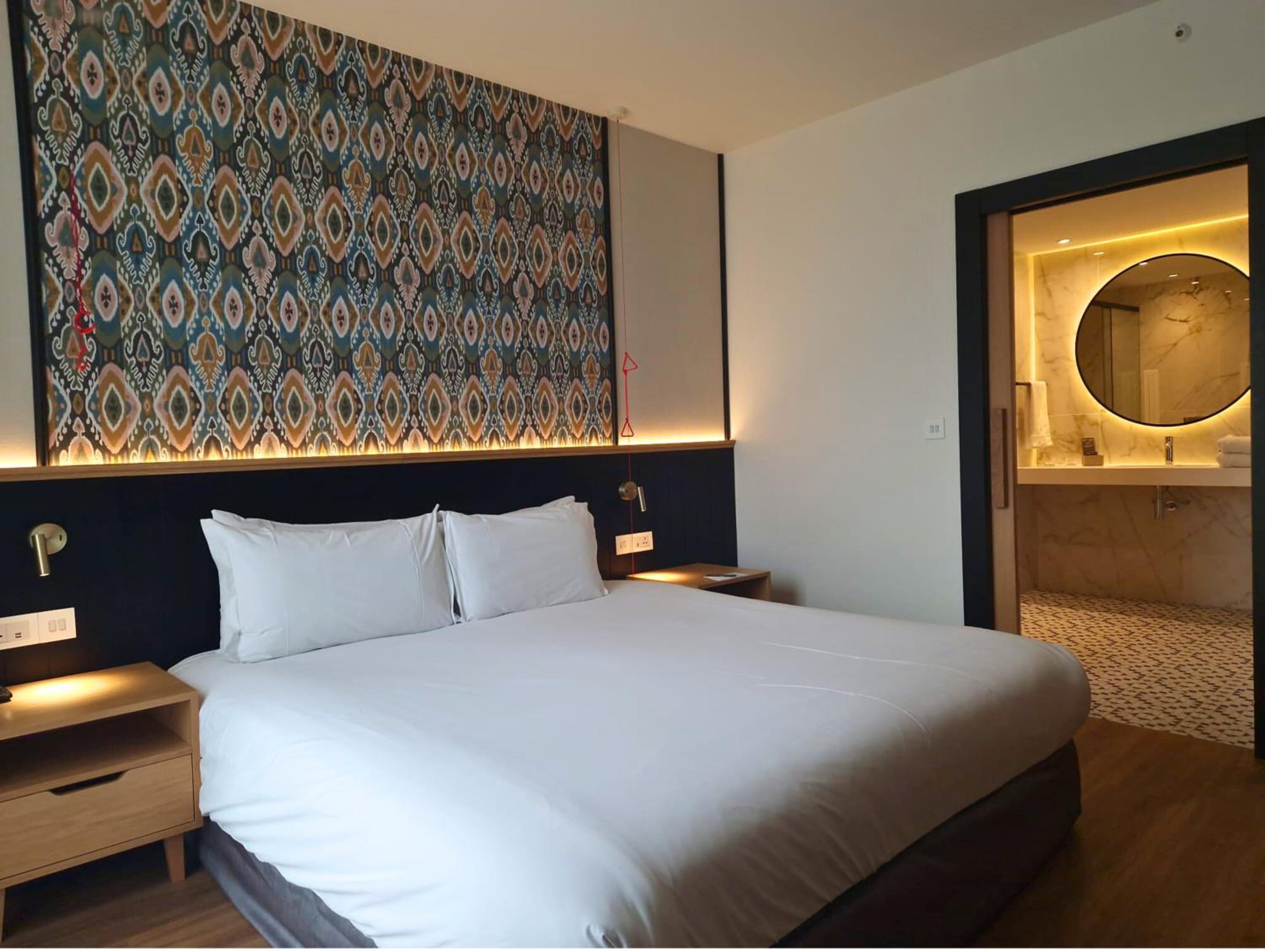 Classic Triple Superior