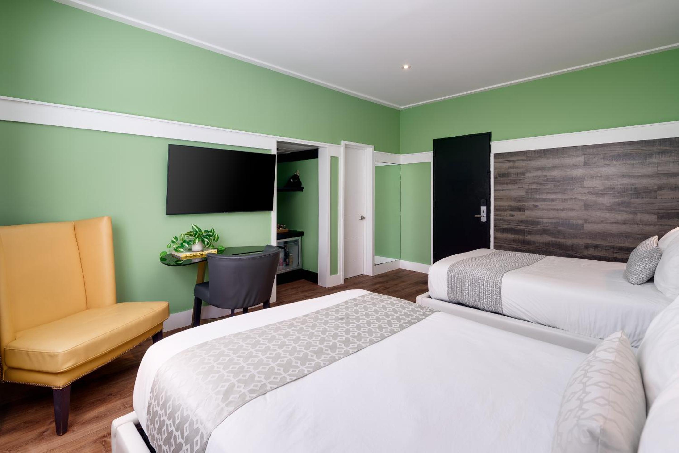 Double Bedroom Pool View