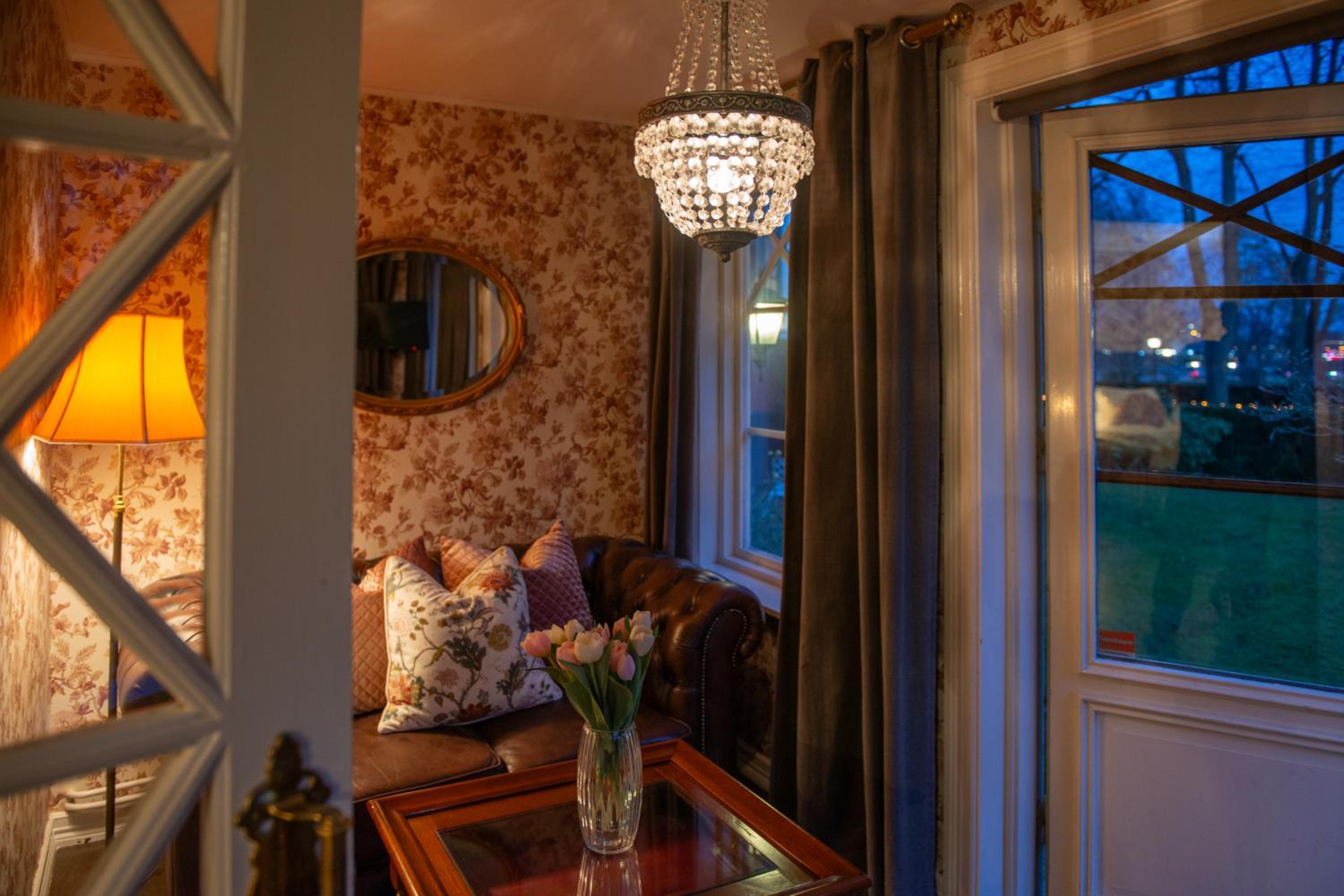 Junior Suite with Garden View