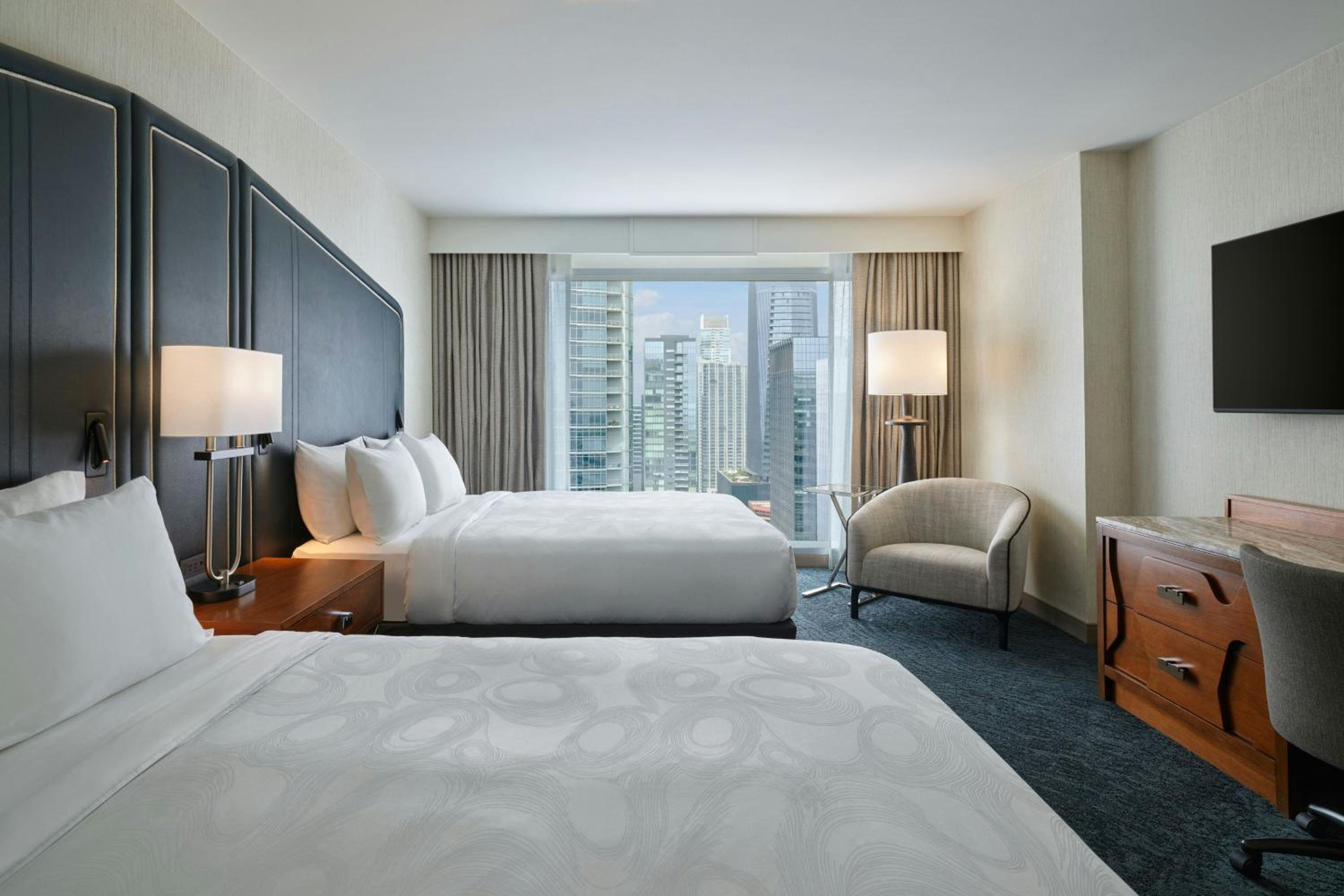 Queen Room with Two Queen Beds and City View - High Floor