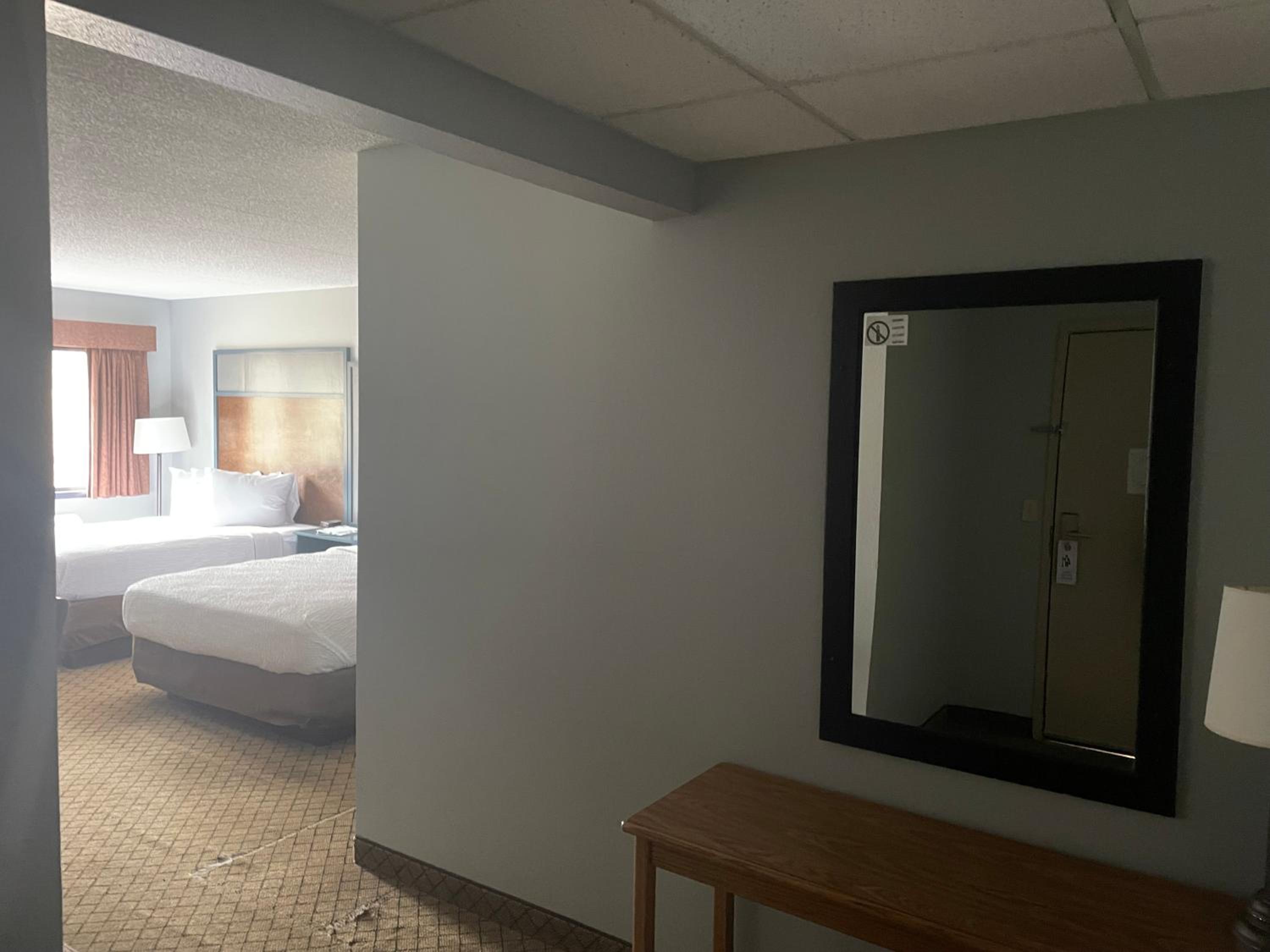 Executive Suite with two Queen Beds - Non-Smoking