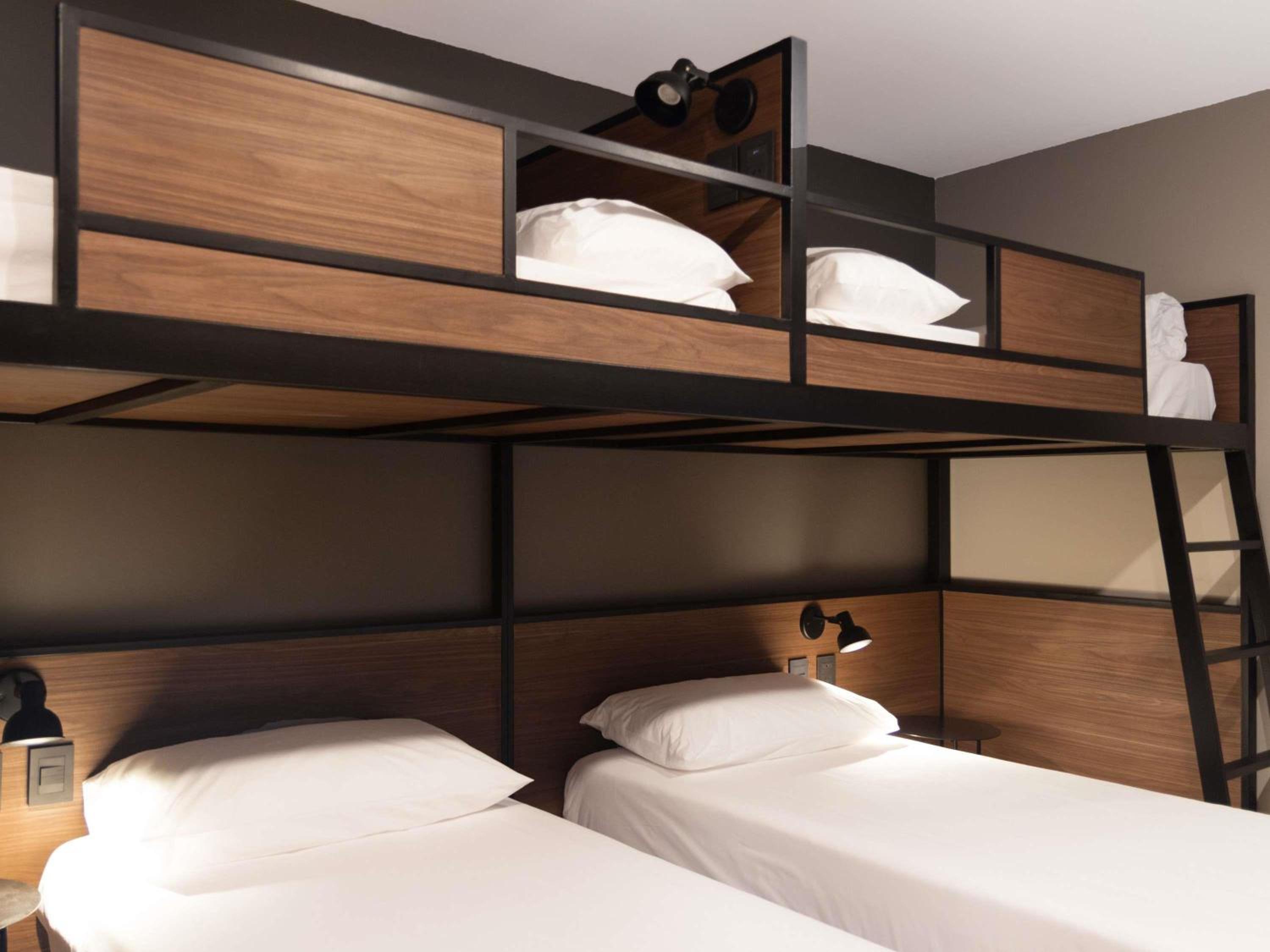 Standard Room with Four Single Beds