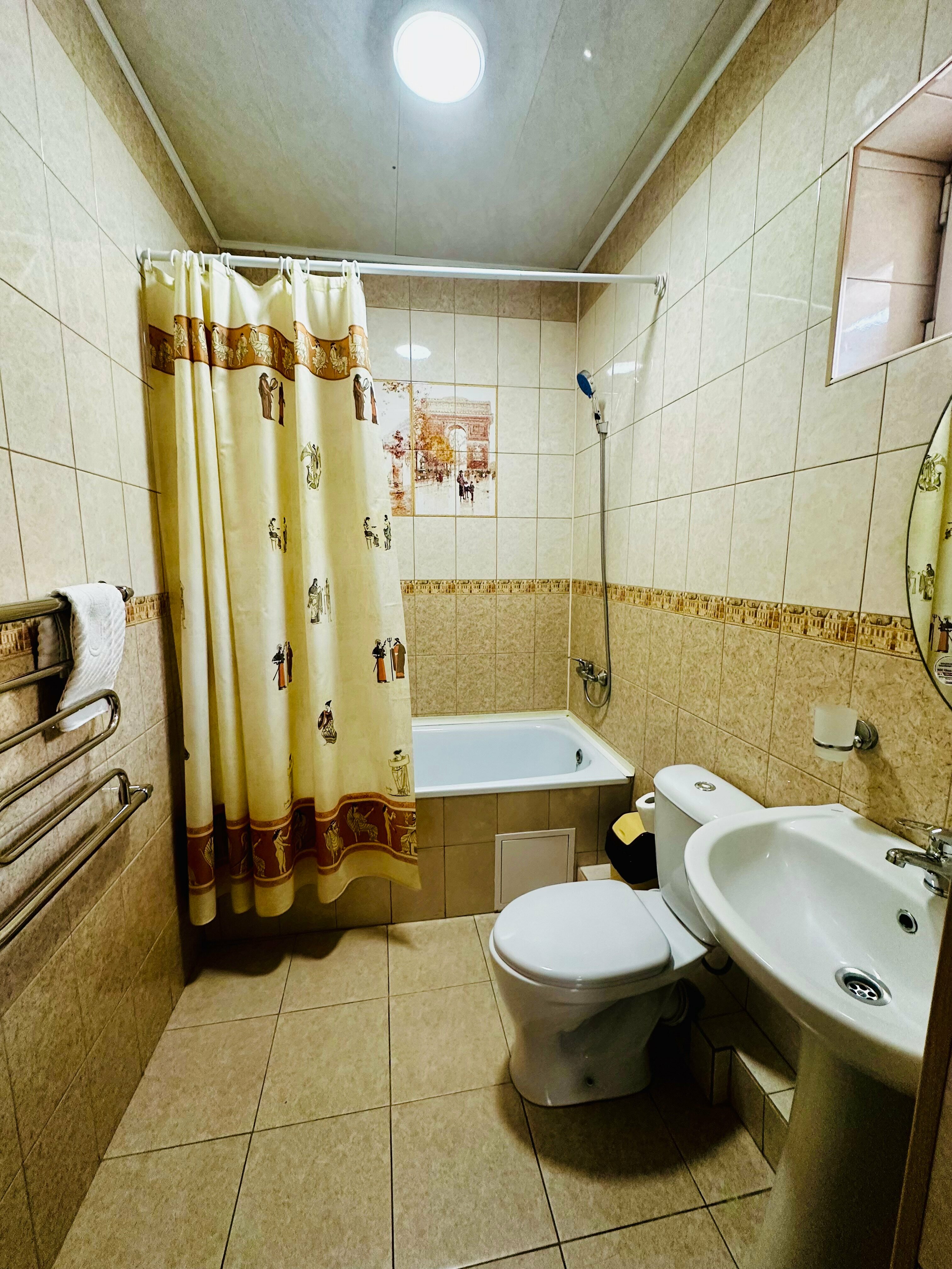 Четырехместный номер с балконом