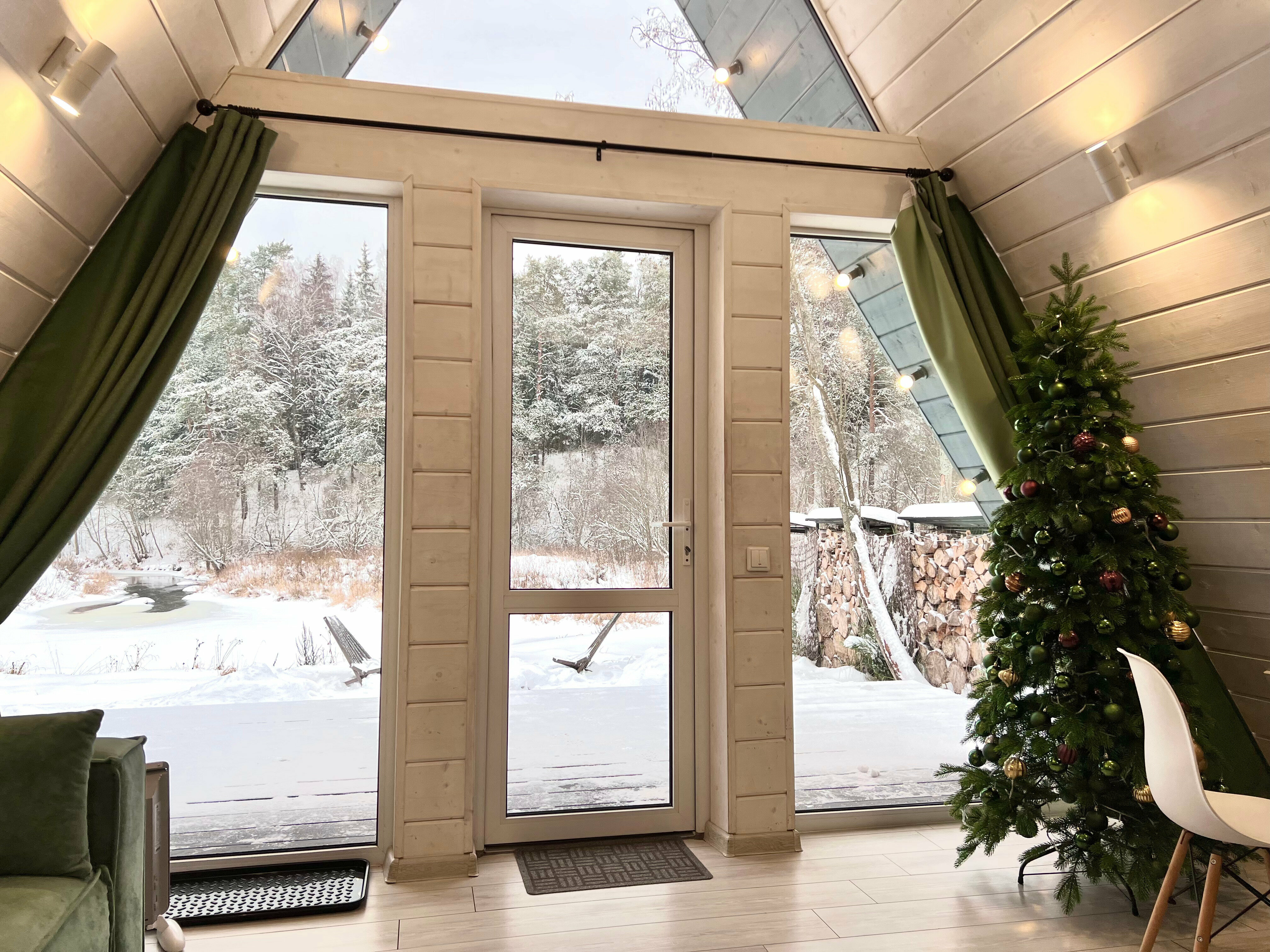 Дом Афрейм зелёный 50 м2 с видом на реку